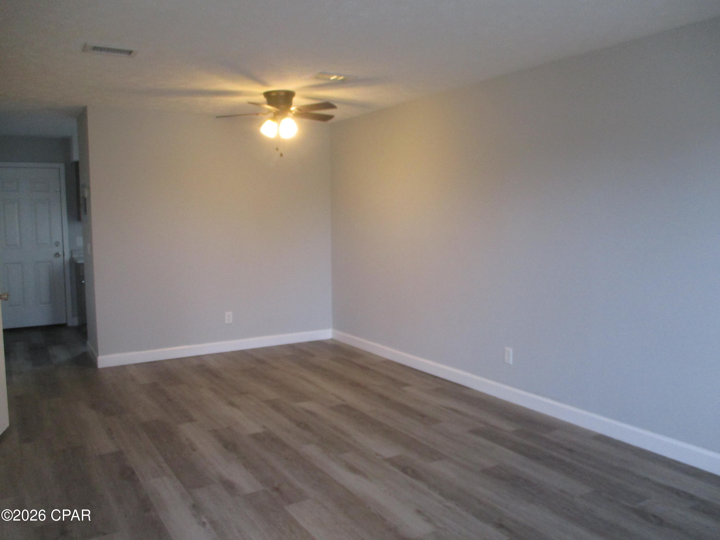 Image 2 For 1220 Stephen Drive 3