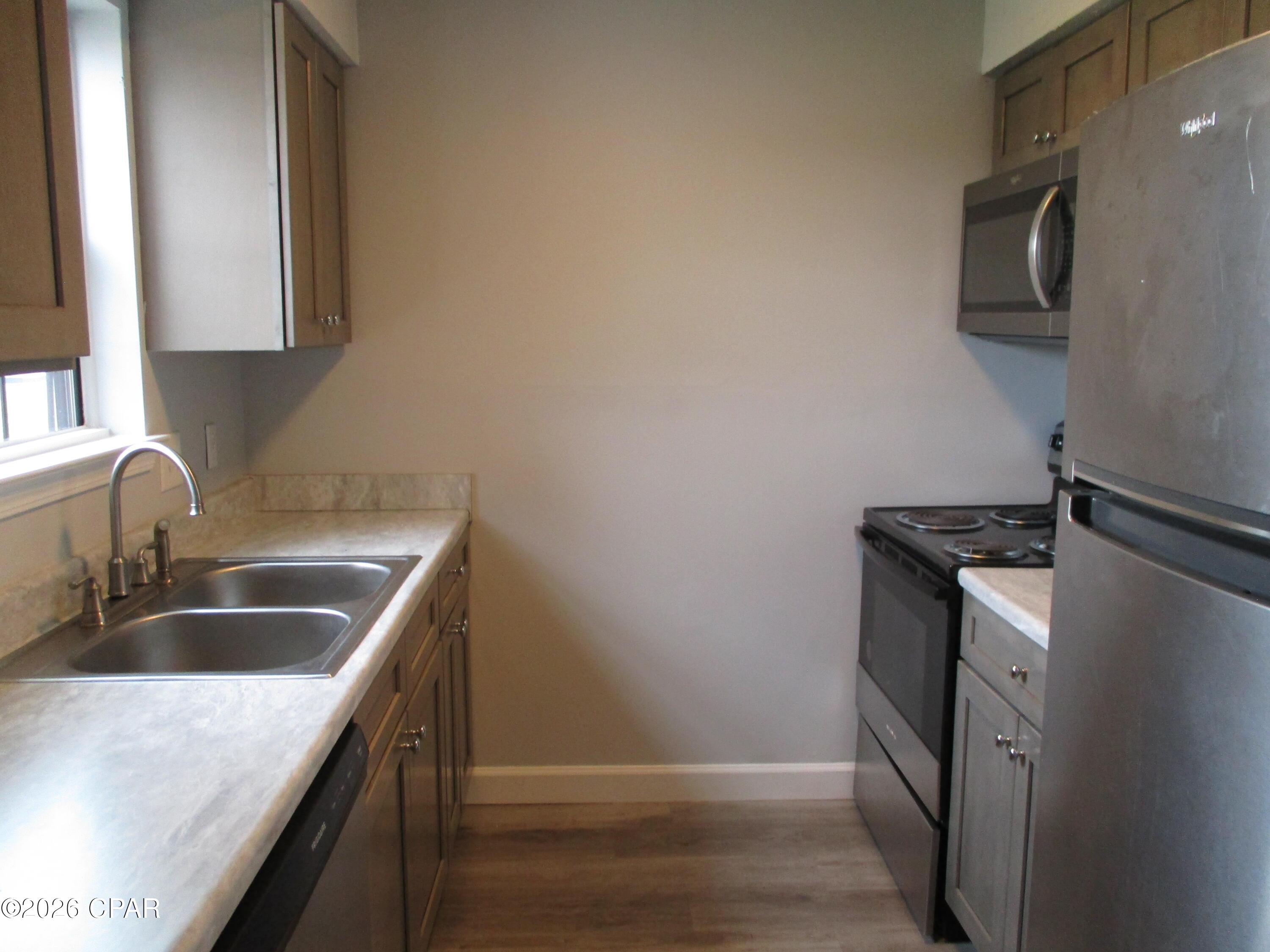 Image 3 For 1220 Stephen Drive 3