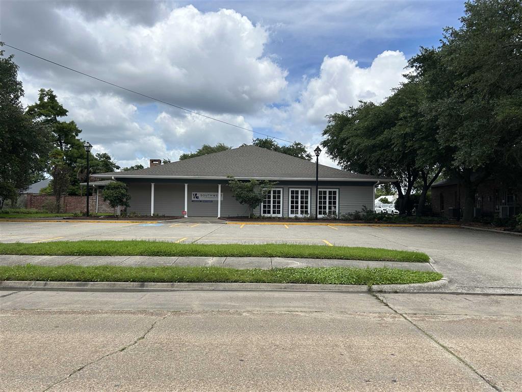 640 Dr. Michael Debakey Drive — photo 2