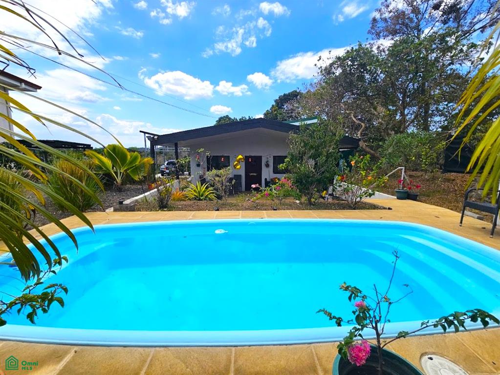 4 bed Single Family Homes For Sale in Atenas, Alajuela - 1