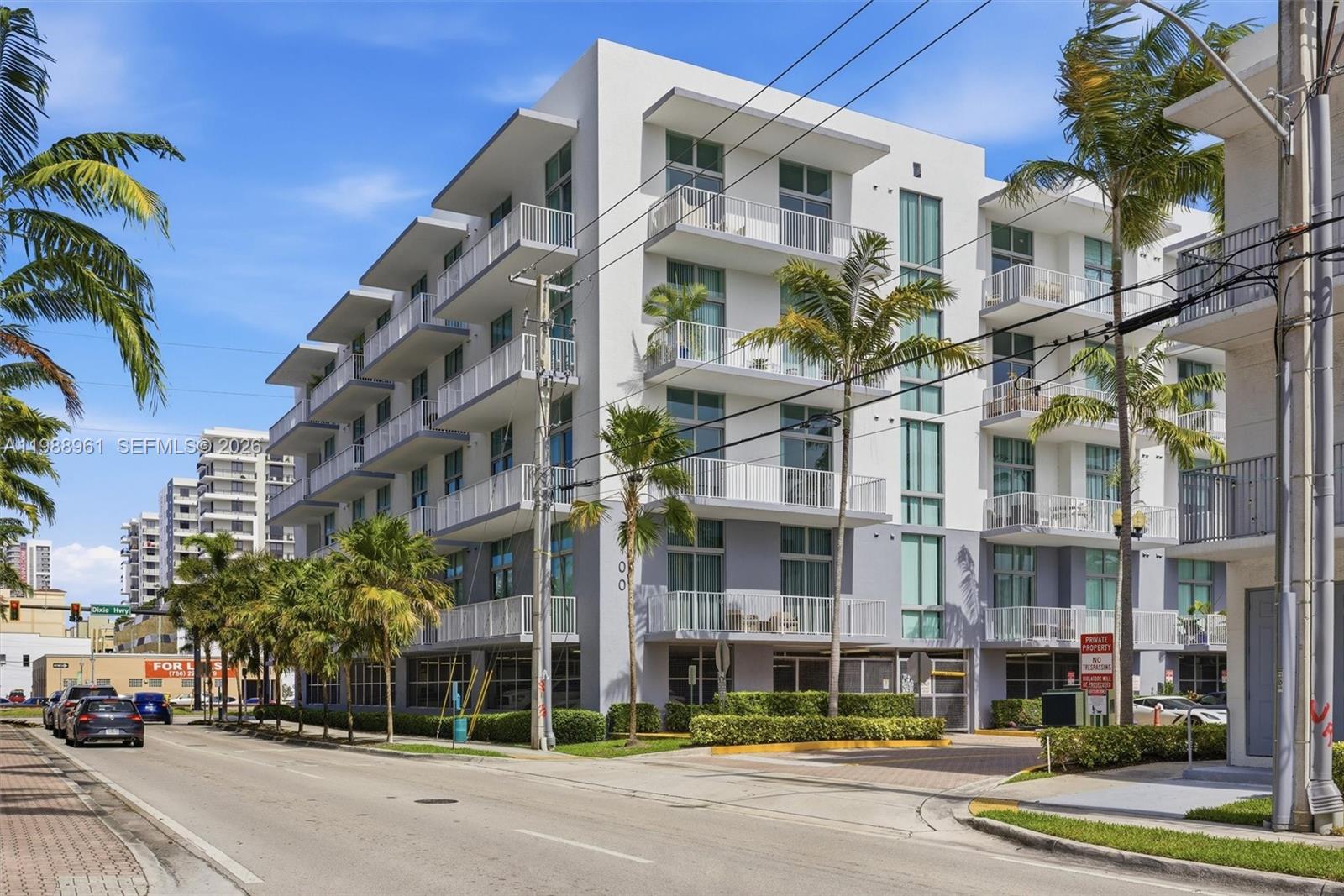 Homes for sale in Hollywood, FL | 2100 Van Buren St #319, Hollywood, FL 33020 | MLS# A11988961
