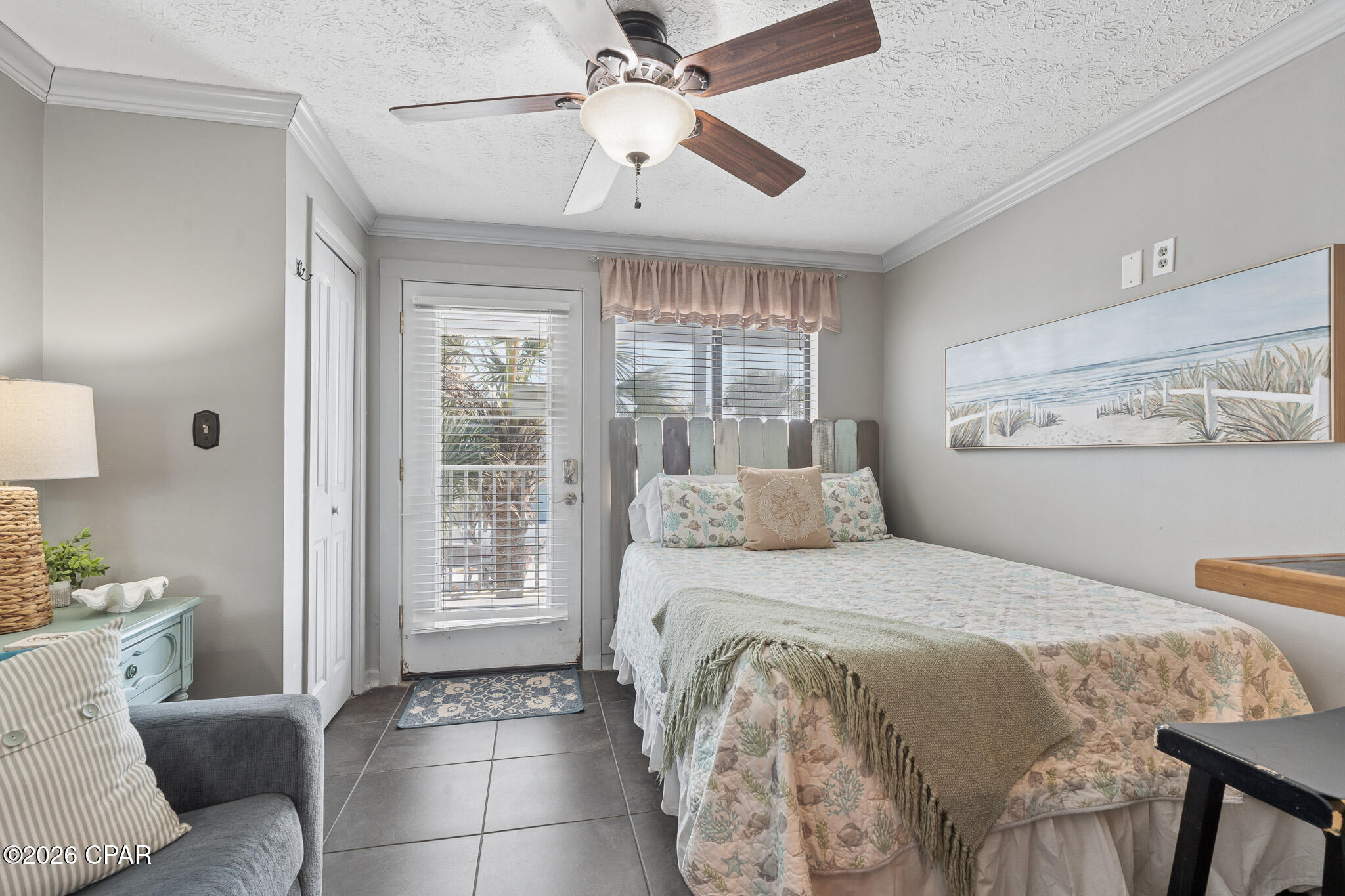 Image 4 For 8001 Surf Drive B7