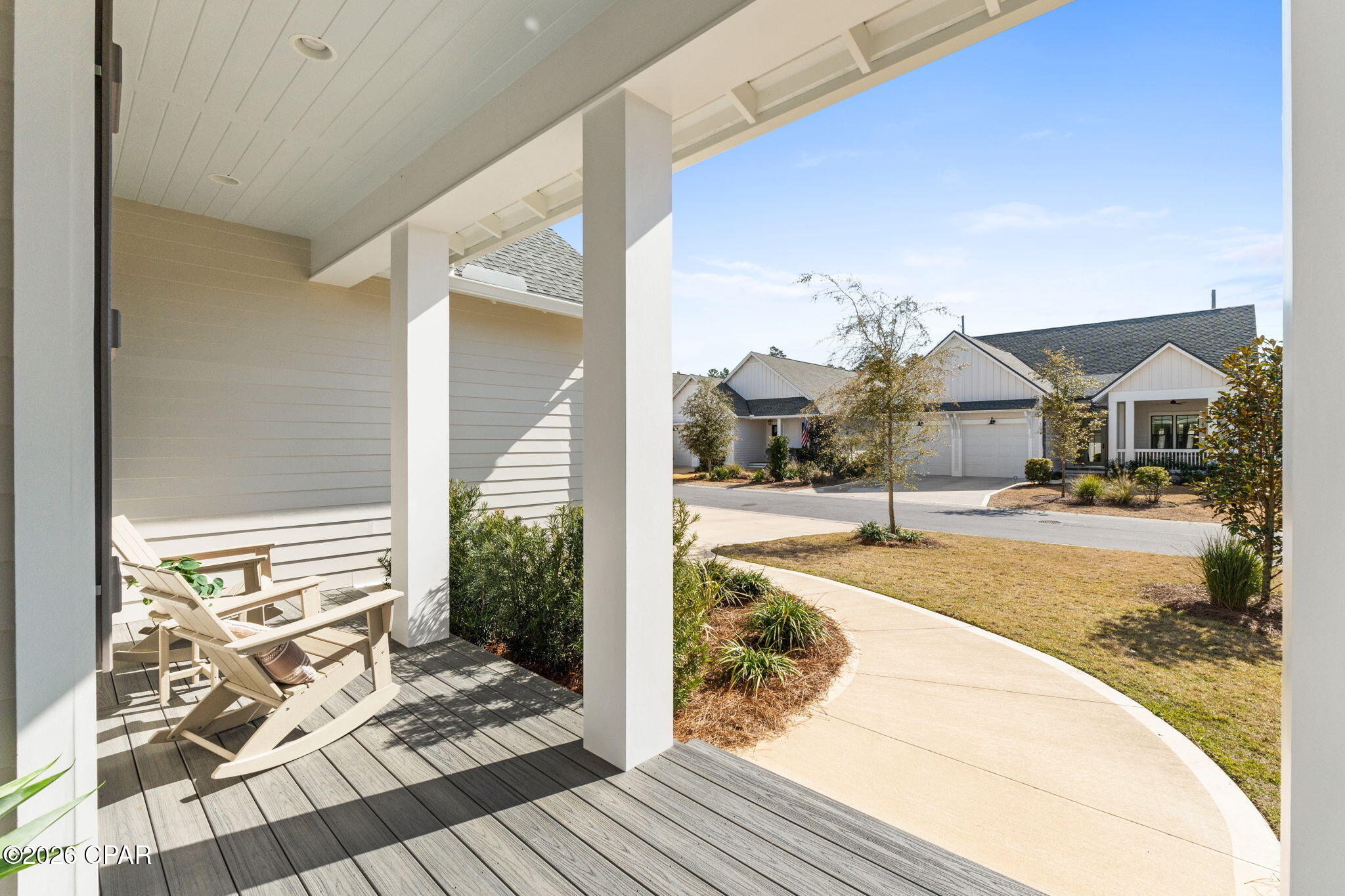 Image 2 For 204 E Firethorn Circle