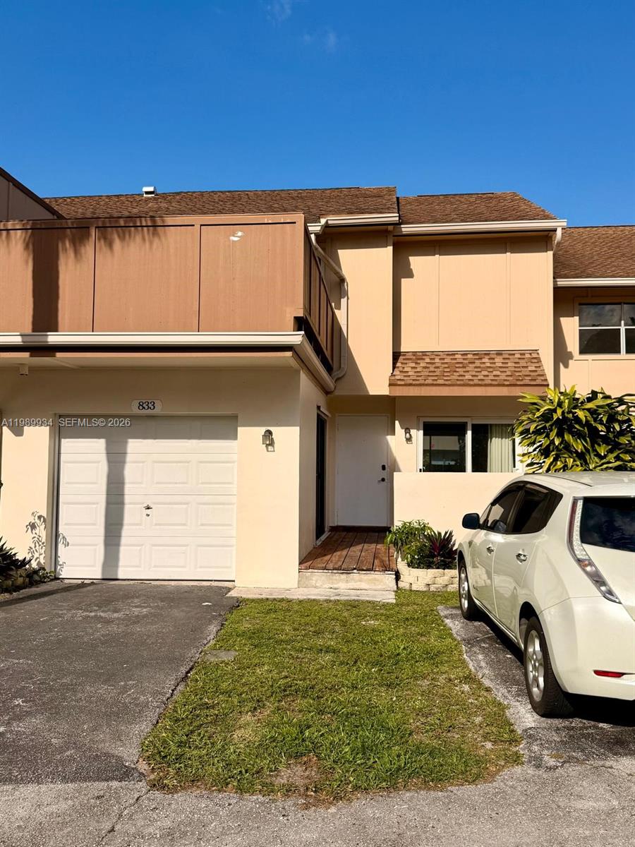Townhouses At Jacaranda C