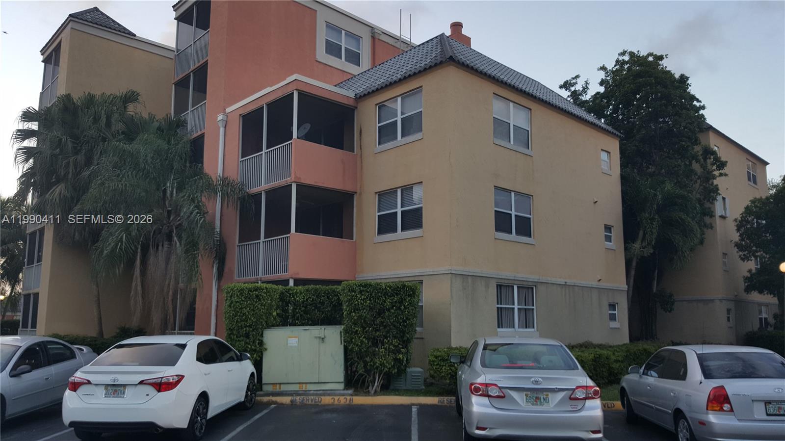 Las Vistas At Doral Condo