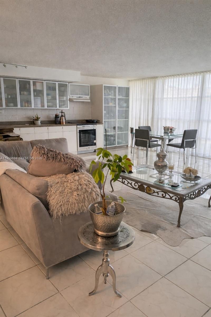 Desoto Park Condo