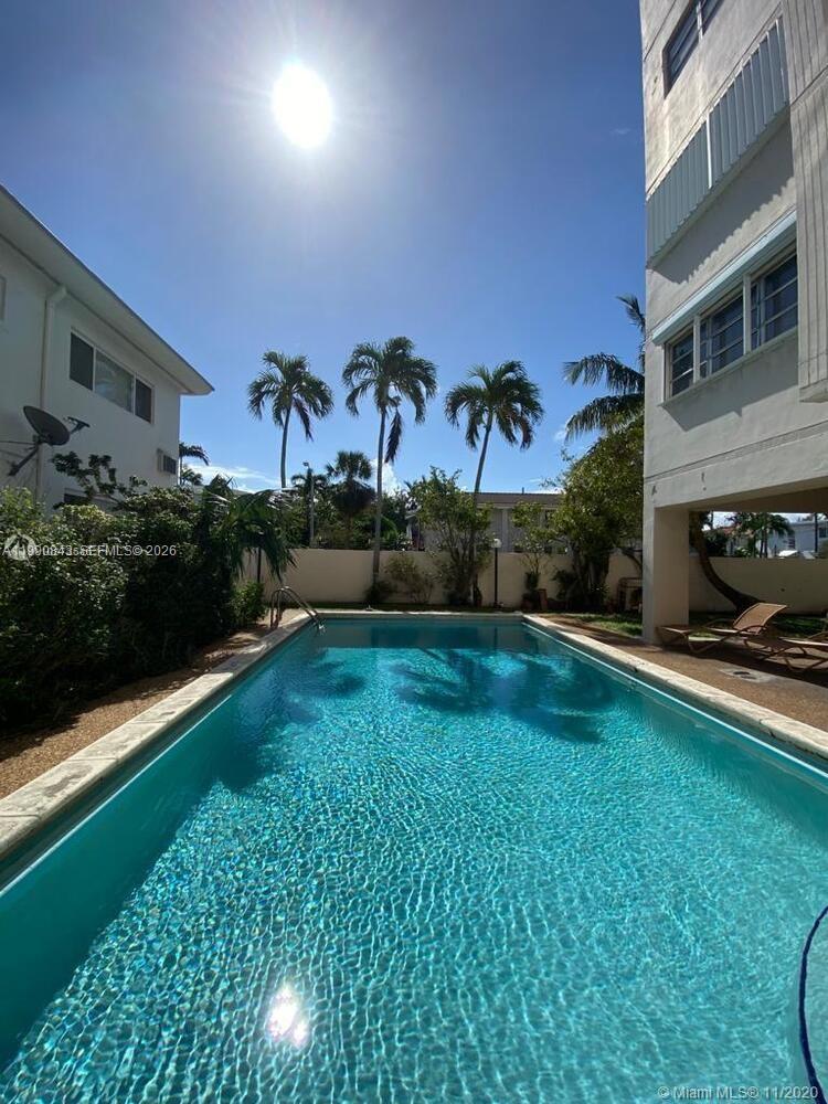 Byron East Condo