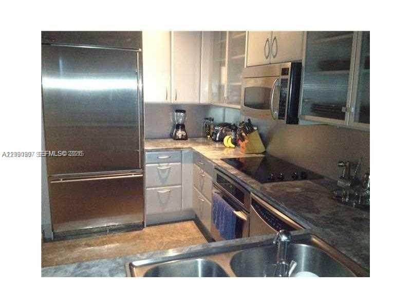 540 West Ave 1013