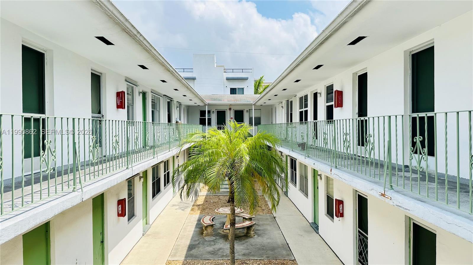 Palmview Condominium Apar