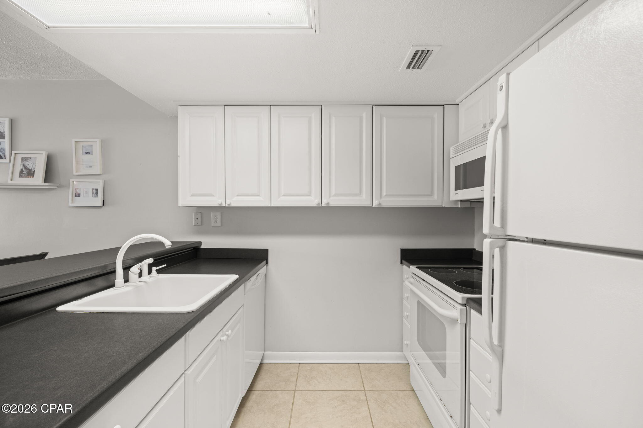 Image 14 For 21214 Lakeview Drive