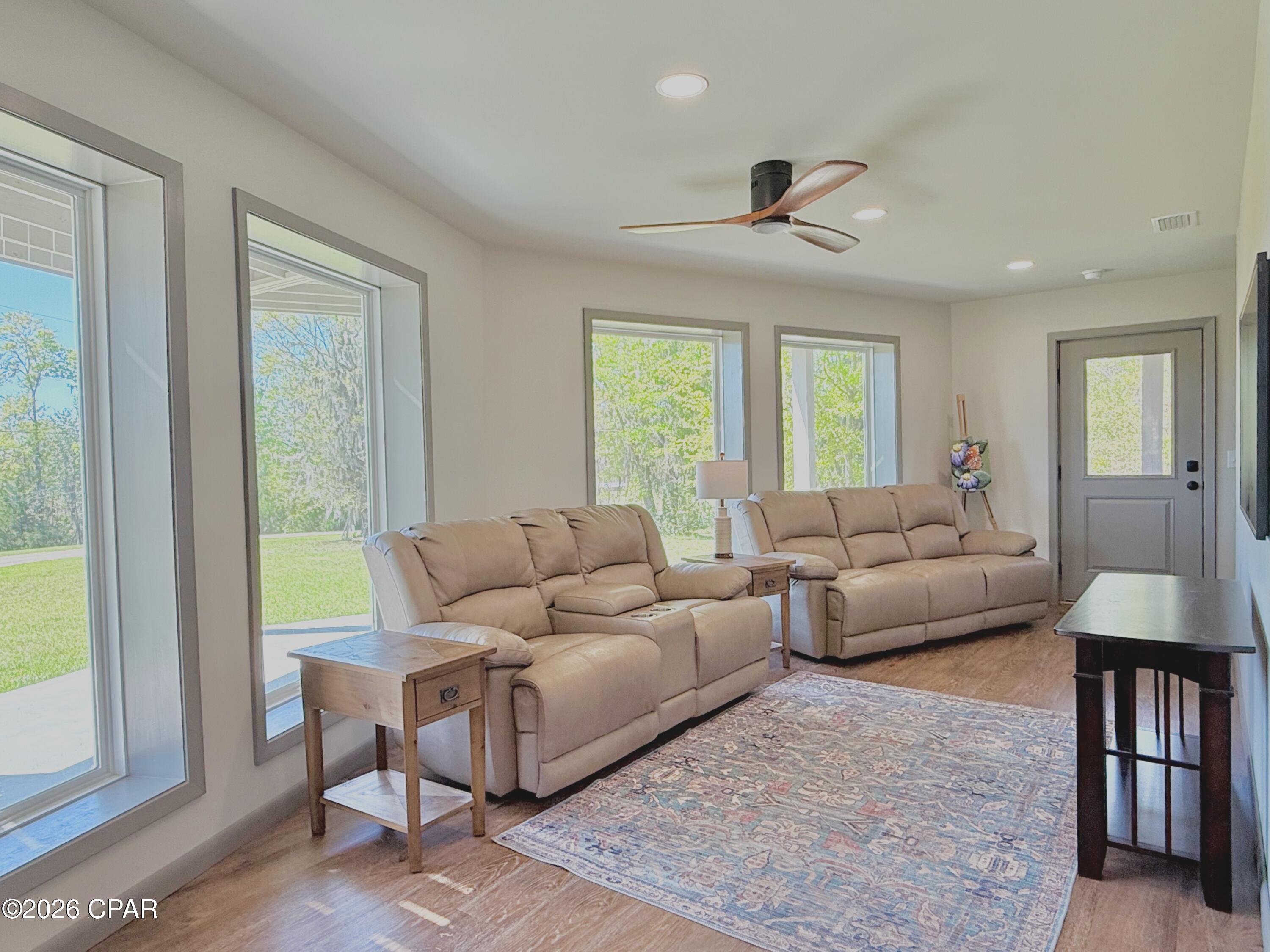 Image 22 For 3001 Russ Road