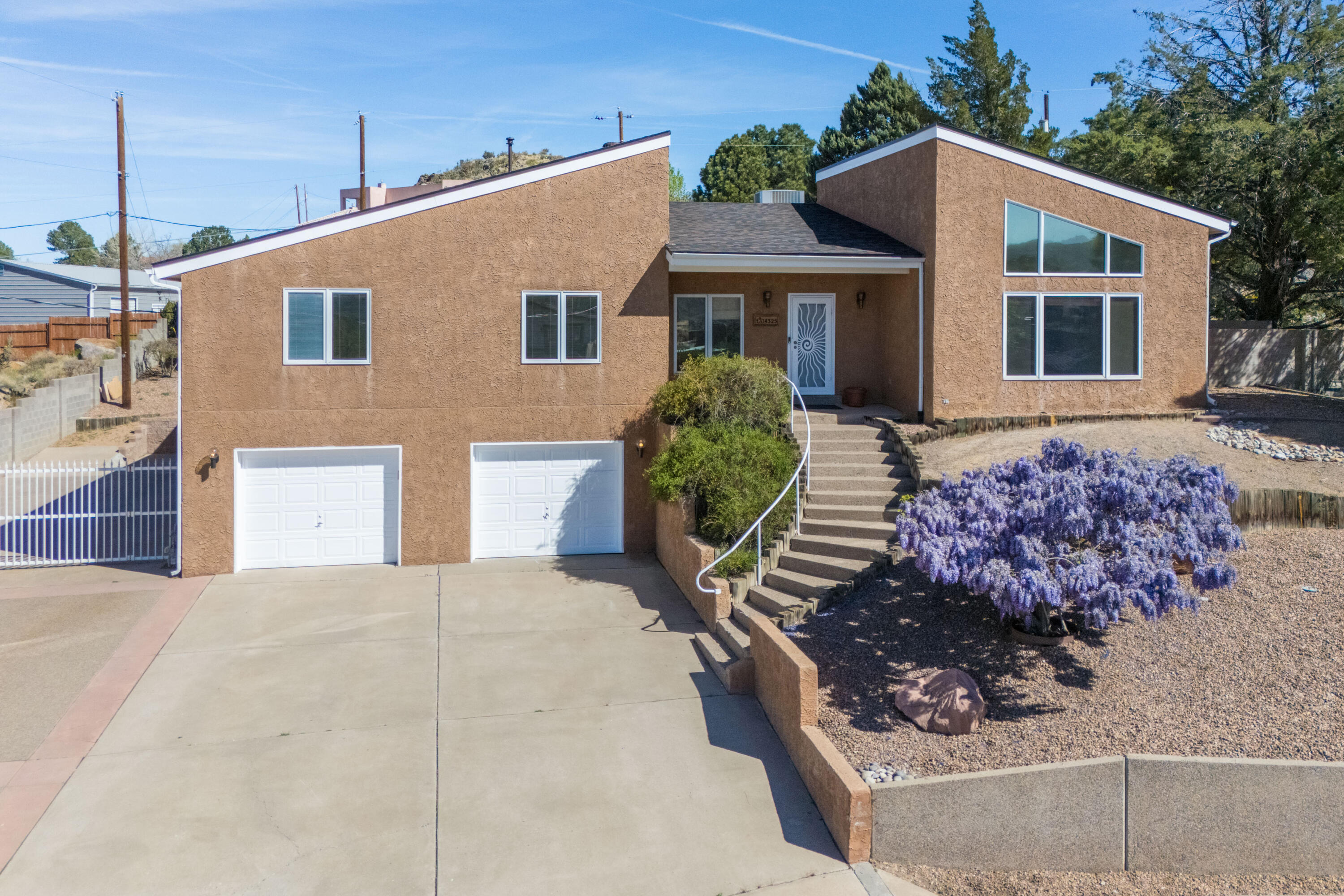 Photo 2 of Single family home for sale at 14325 Skyline Rd Ne, Albuquerque, NM 87123 | MLS# 1100779 | Listing updated on 2026-09-29