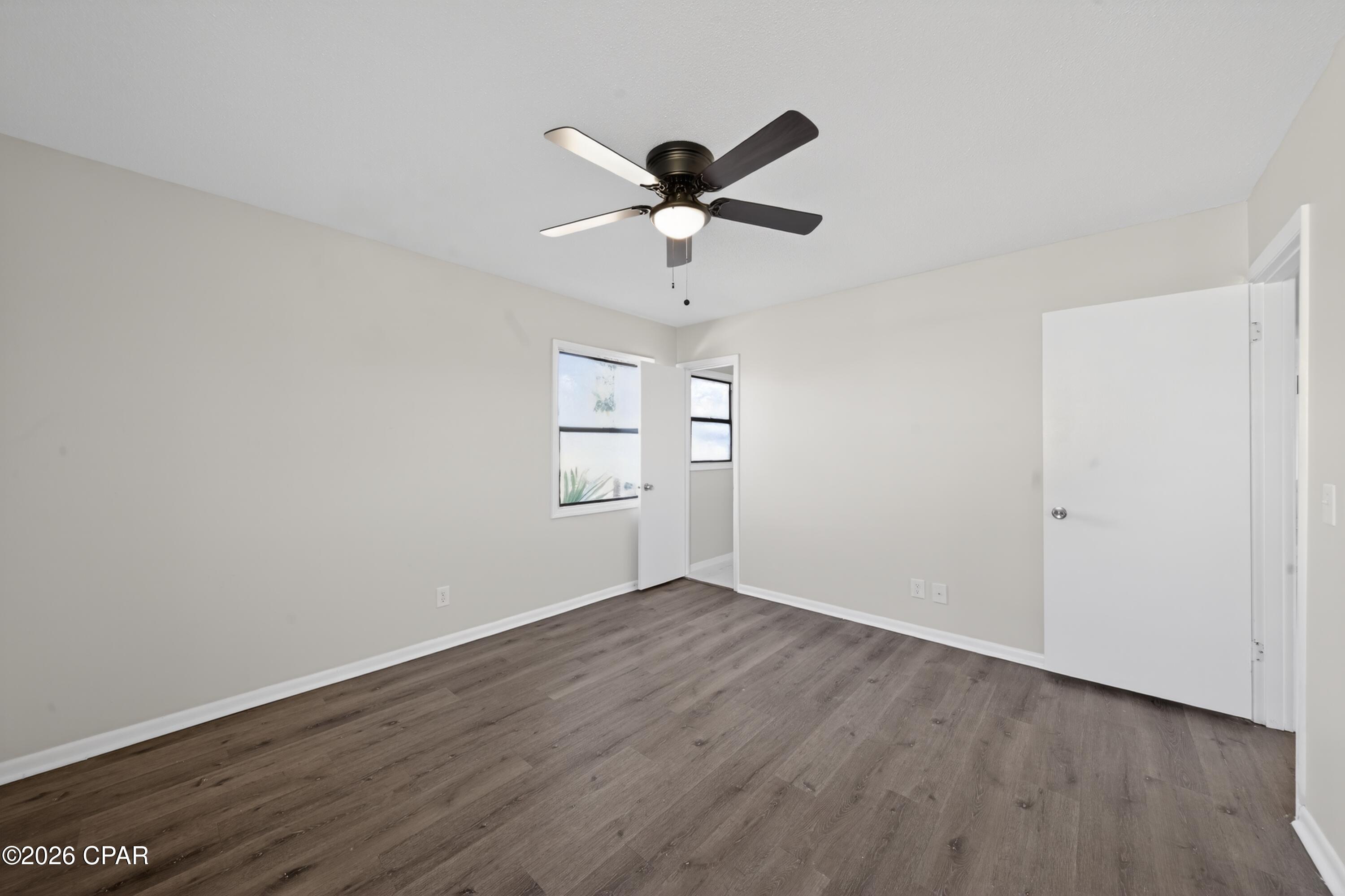 Image 10 For 4121 Leslie Lane