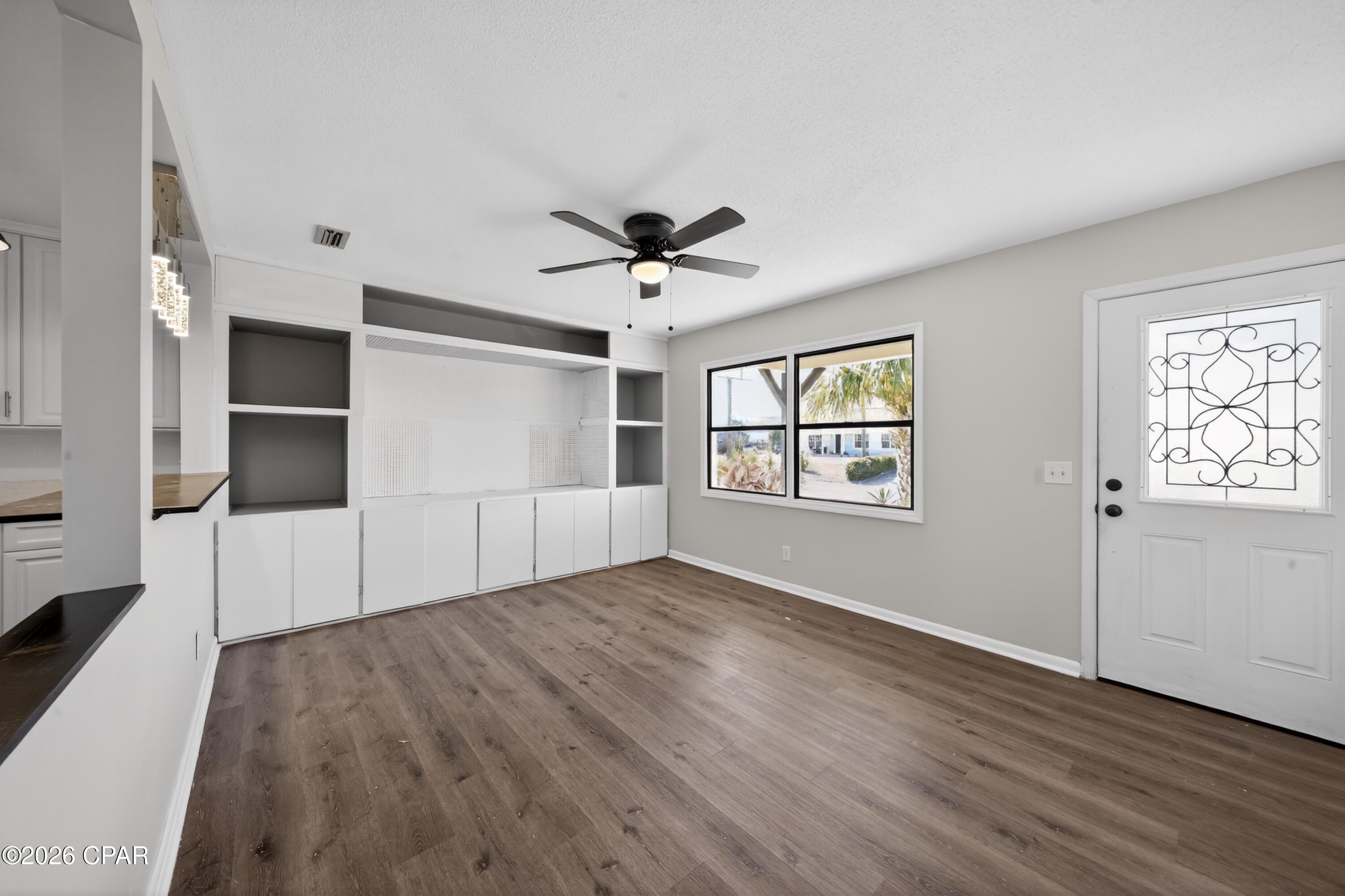 Image 2 For 4121 Leslie Lane