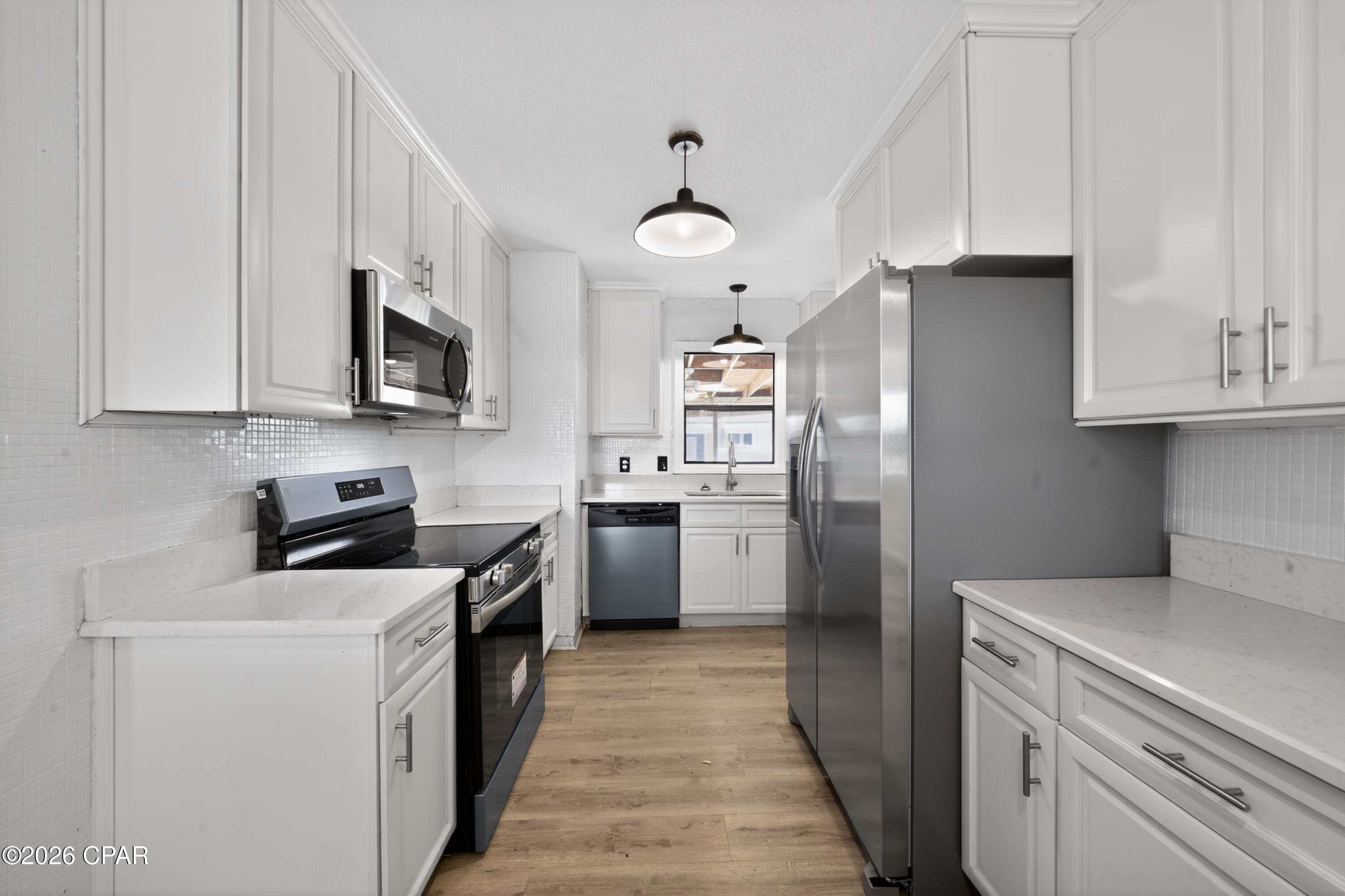 Image 7 For 4121 Leslie Lane