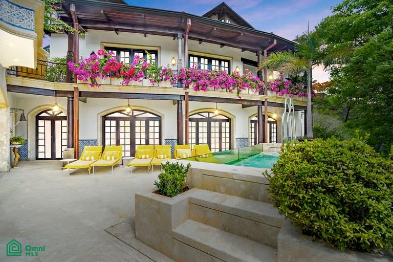 7 bed Single Family Homes For Sale in Sardinal, Guanacaste - 1