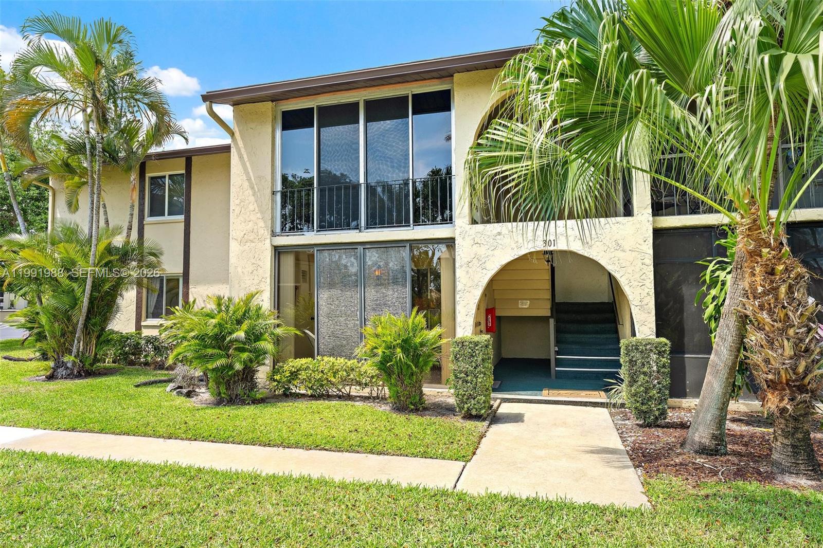 Pine Ridge III Condo