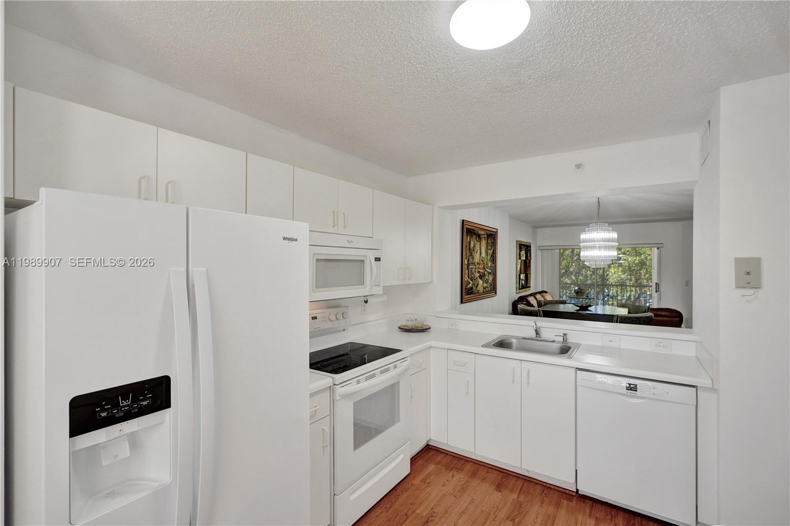 Weldon Condominium G