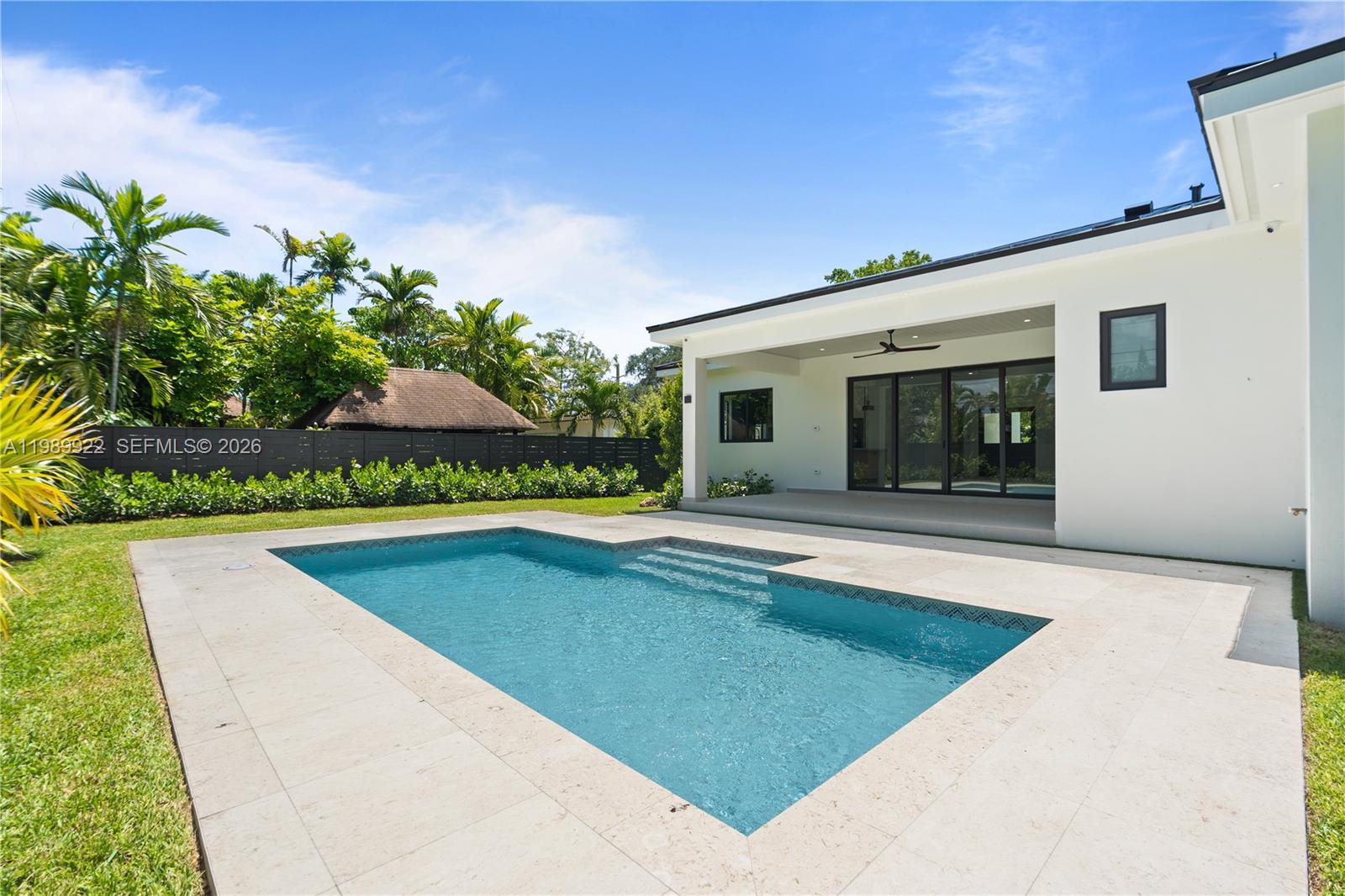Homes for sale in South Miami, FL | 6221 Sw 60th St, South Miami, FL 33143 | MLS# A11989922