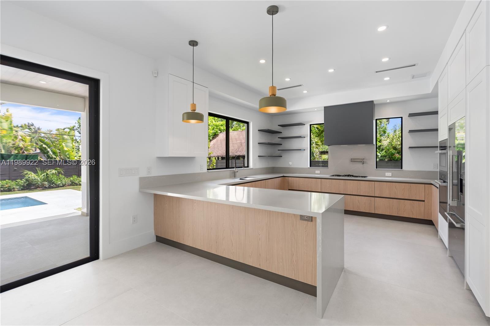 Homes for sale in South Miami, FL | 6221 Sw 60Th St, South Miami, FL 33143 | MLS# A11989922