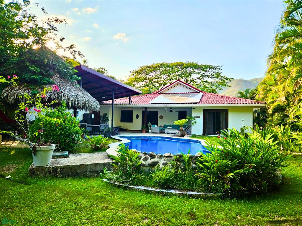 3 bed Single Family Homes For Sale in Puntarenas, Puntarenas - 1