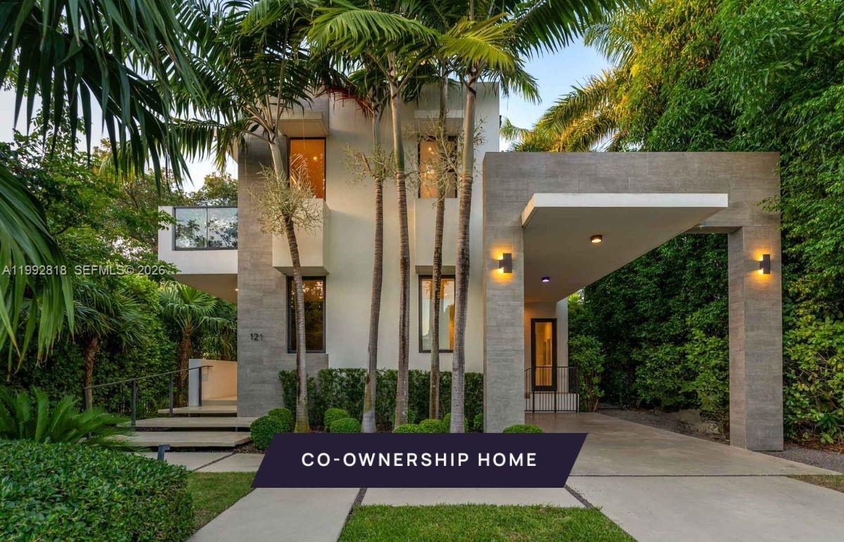 House for Sale in Miami Beach, FL