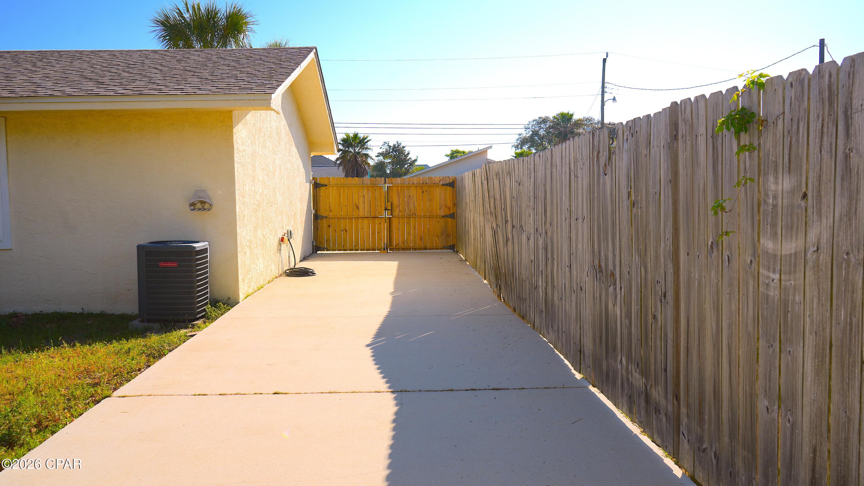 5620 Pinetree Avenue, Panama City Beach, FL 32408 thumbnail, photo 35 of 39