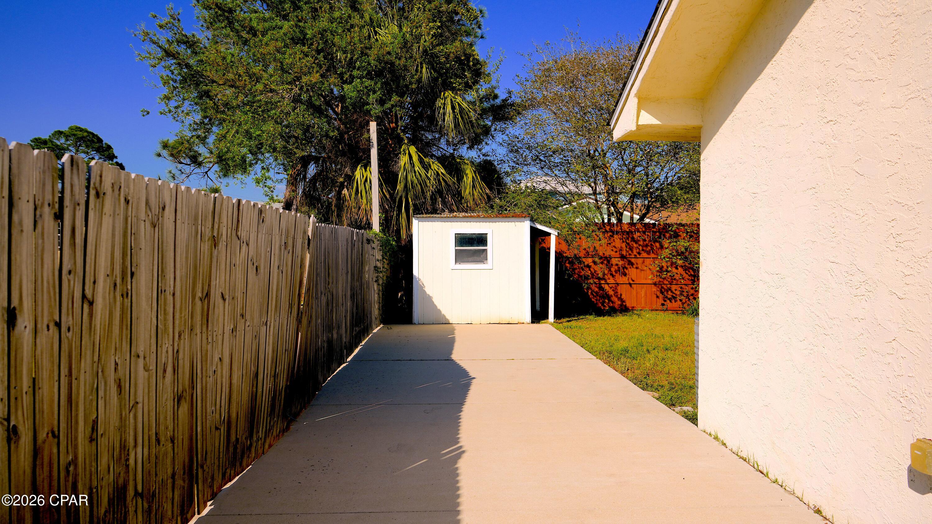 5620 Pinetree Avenue, Panama City Beach, FL 32408 thumbnail, photo 36 of 39