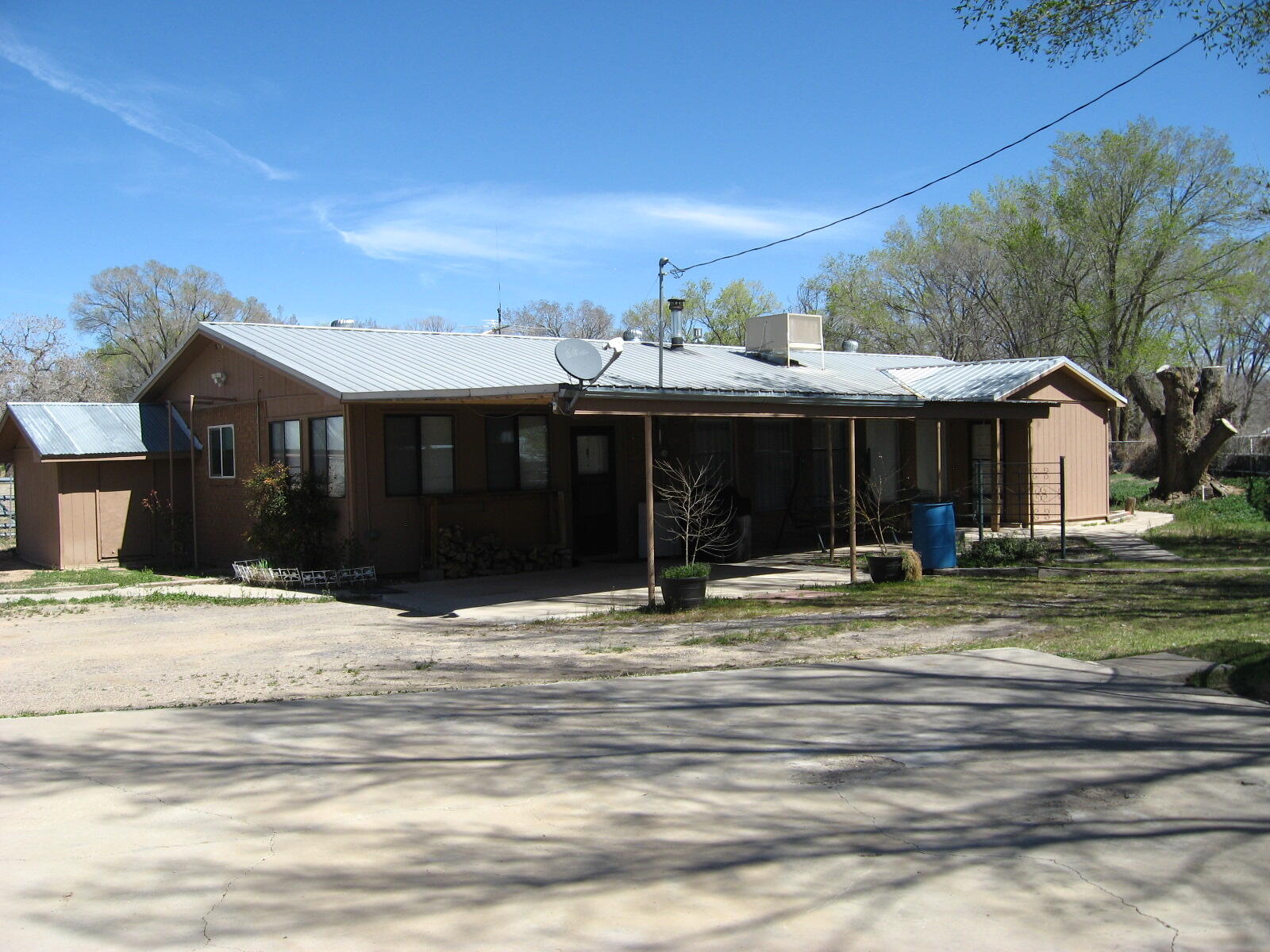 10 Antonio Garley Lane Belen, NM 87002