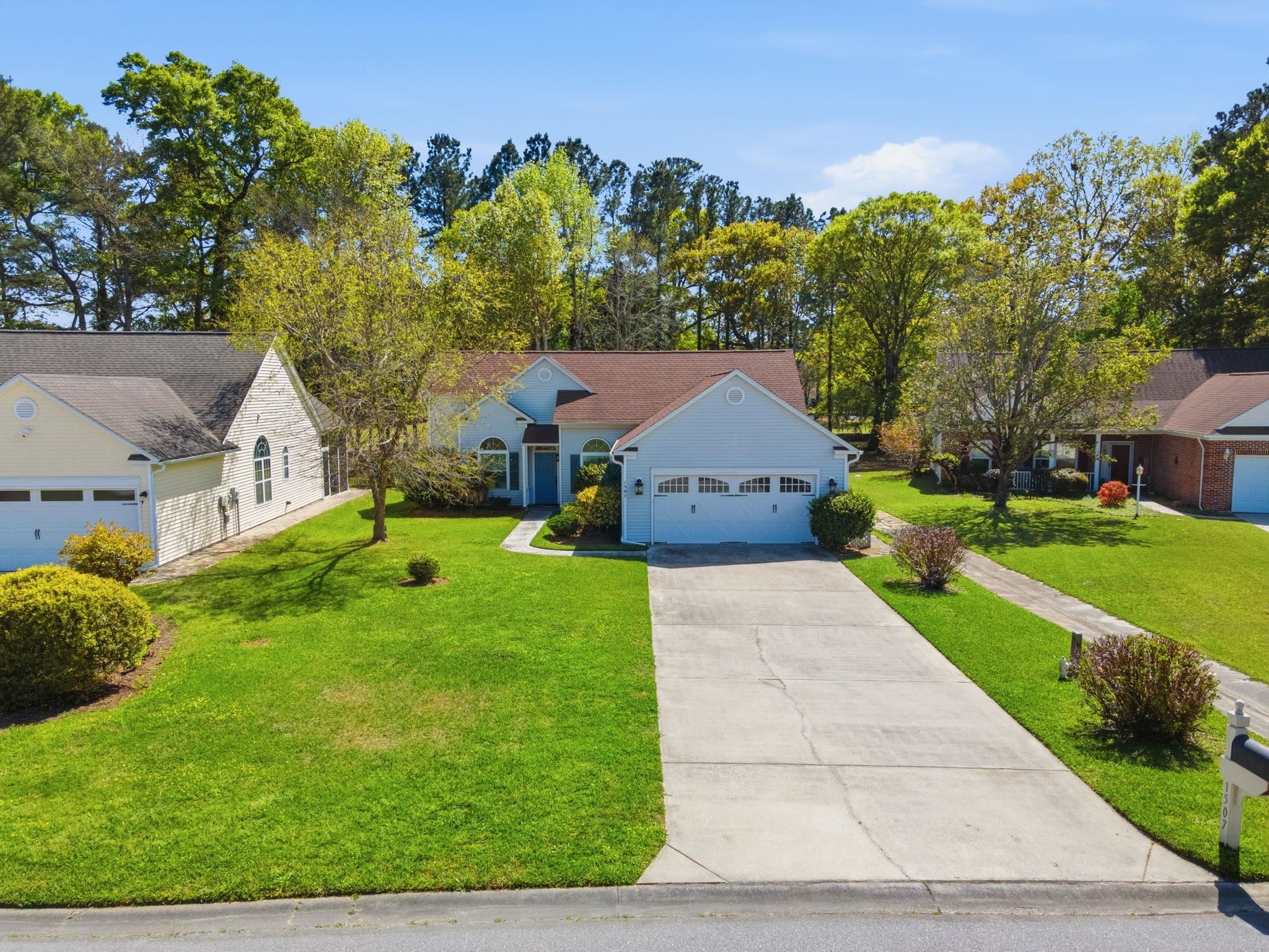 1507 Medinah Ln. Murrells Inlet, SC 29576