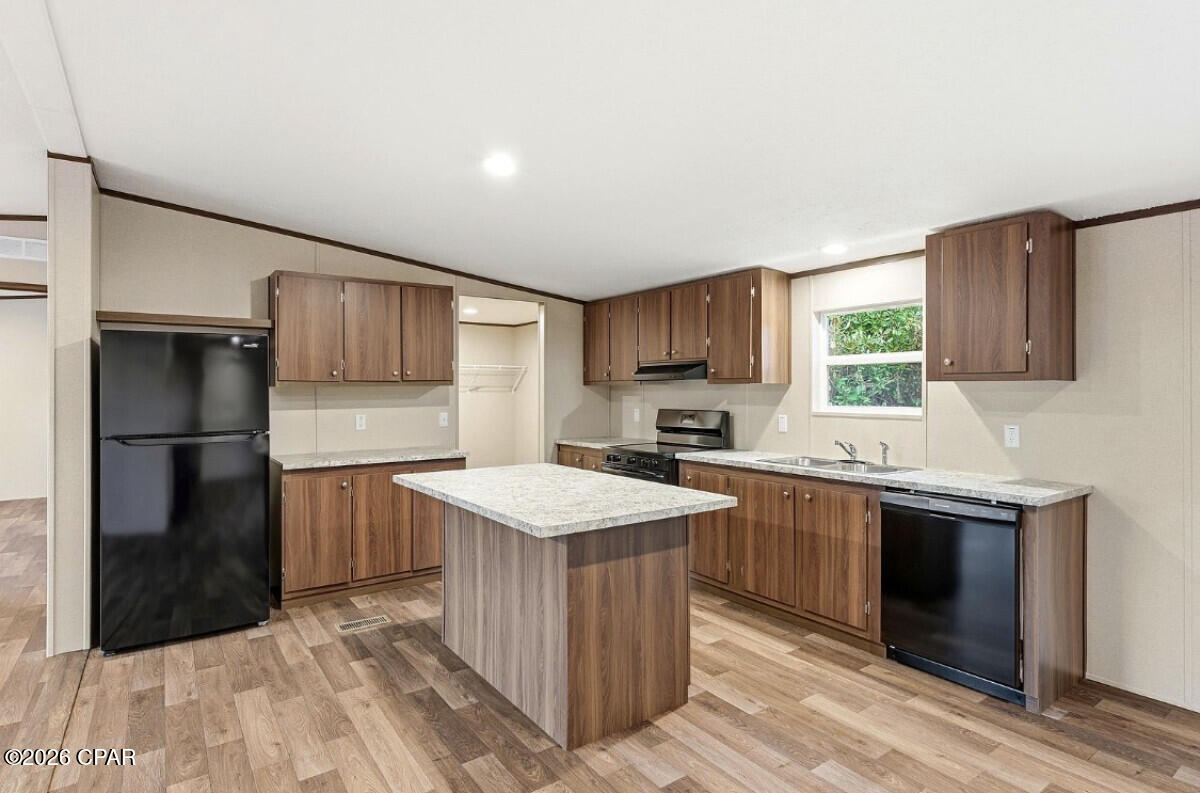 Image 7 For 316 Detroit Avenue