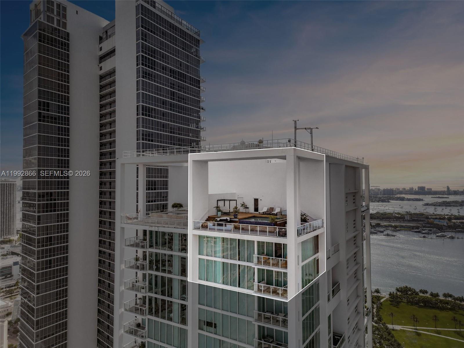 Ten Museum Pk Residential