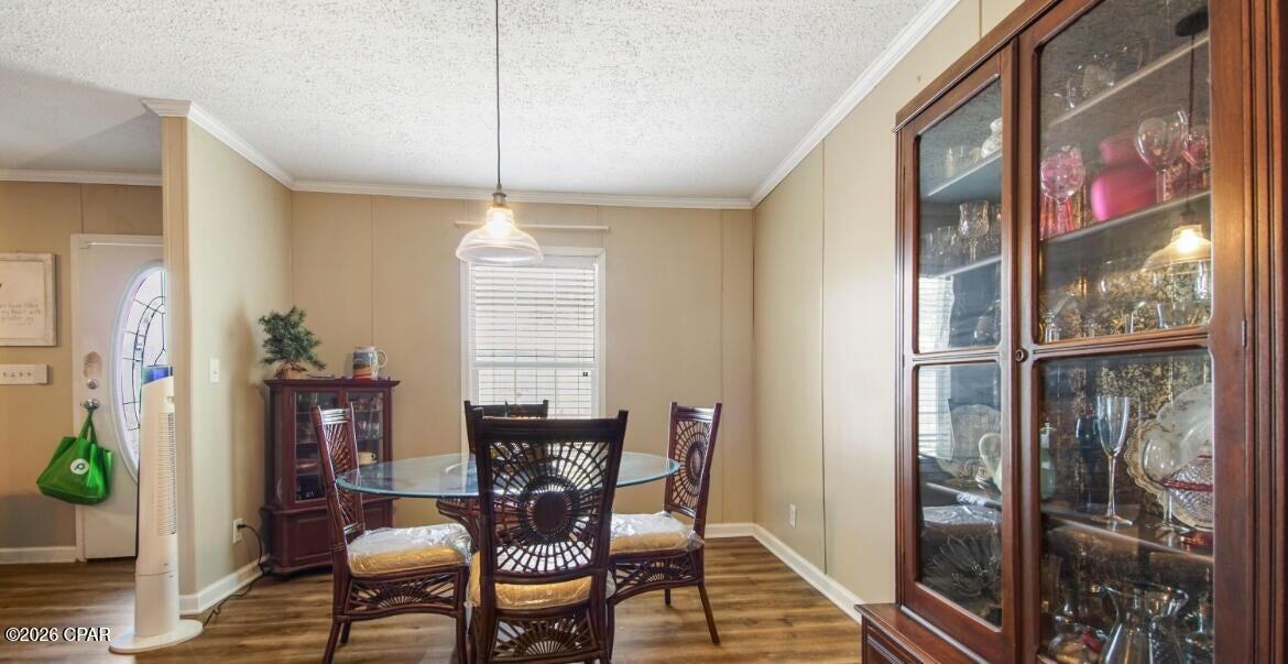 Image 15 For 7127 Beachwood Boulevard