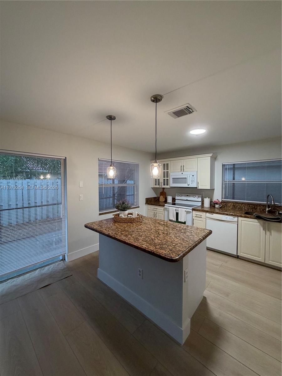 Property photo # 8