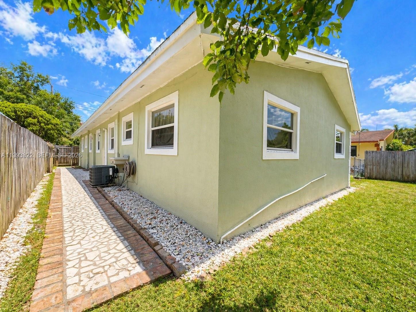 Homes for sale in Hollywood, FL | 5644 Pierce St, Hollywood, FL 33021 | MLS# A11993322