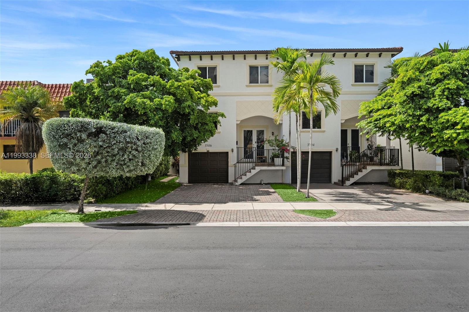 Corner View Townhomes At