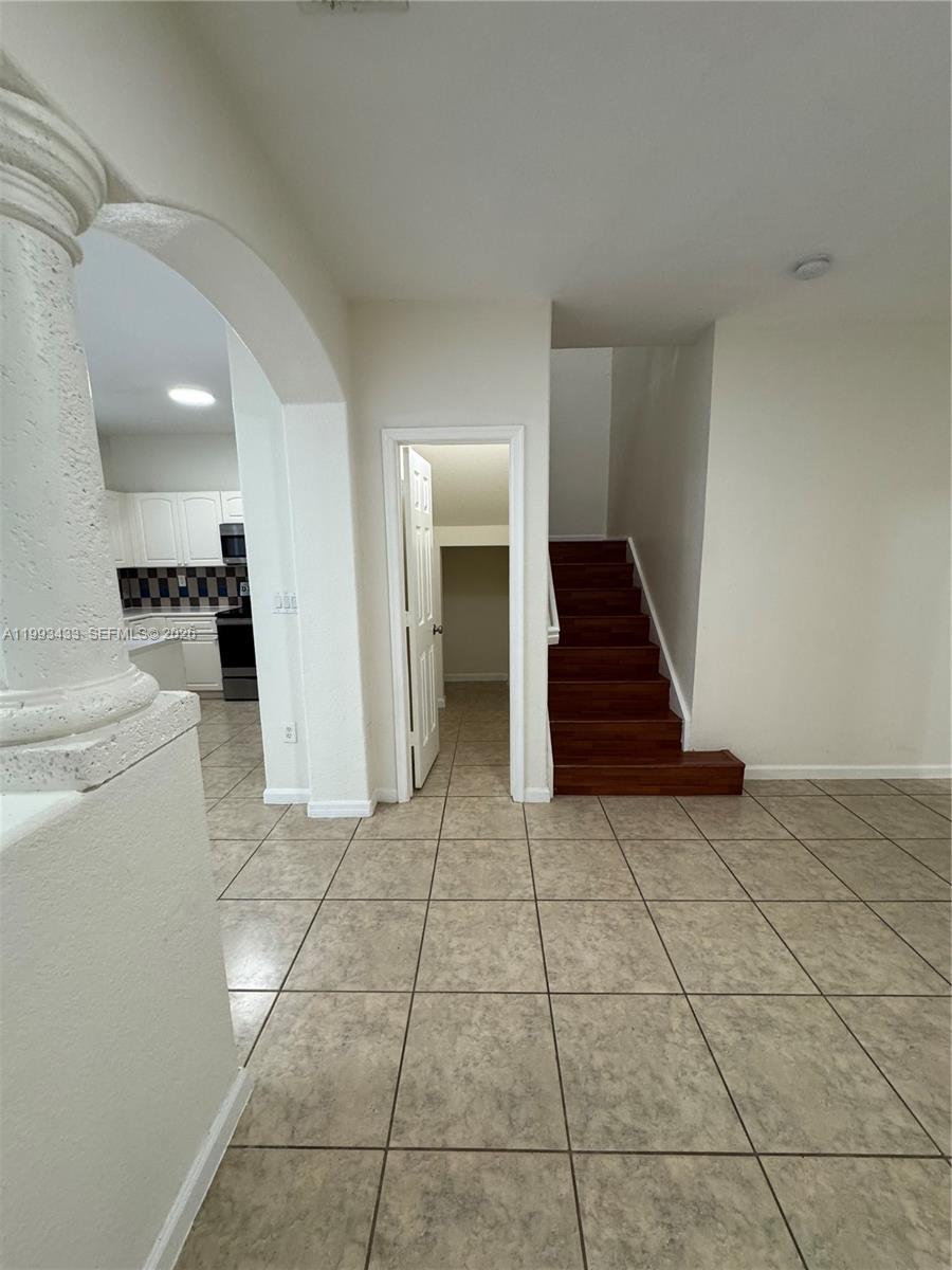 Shoma Townhomes At Keys Co