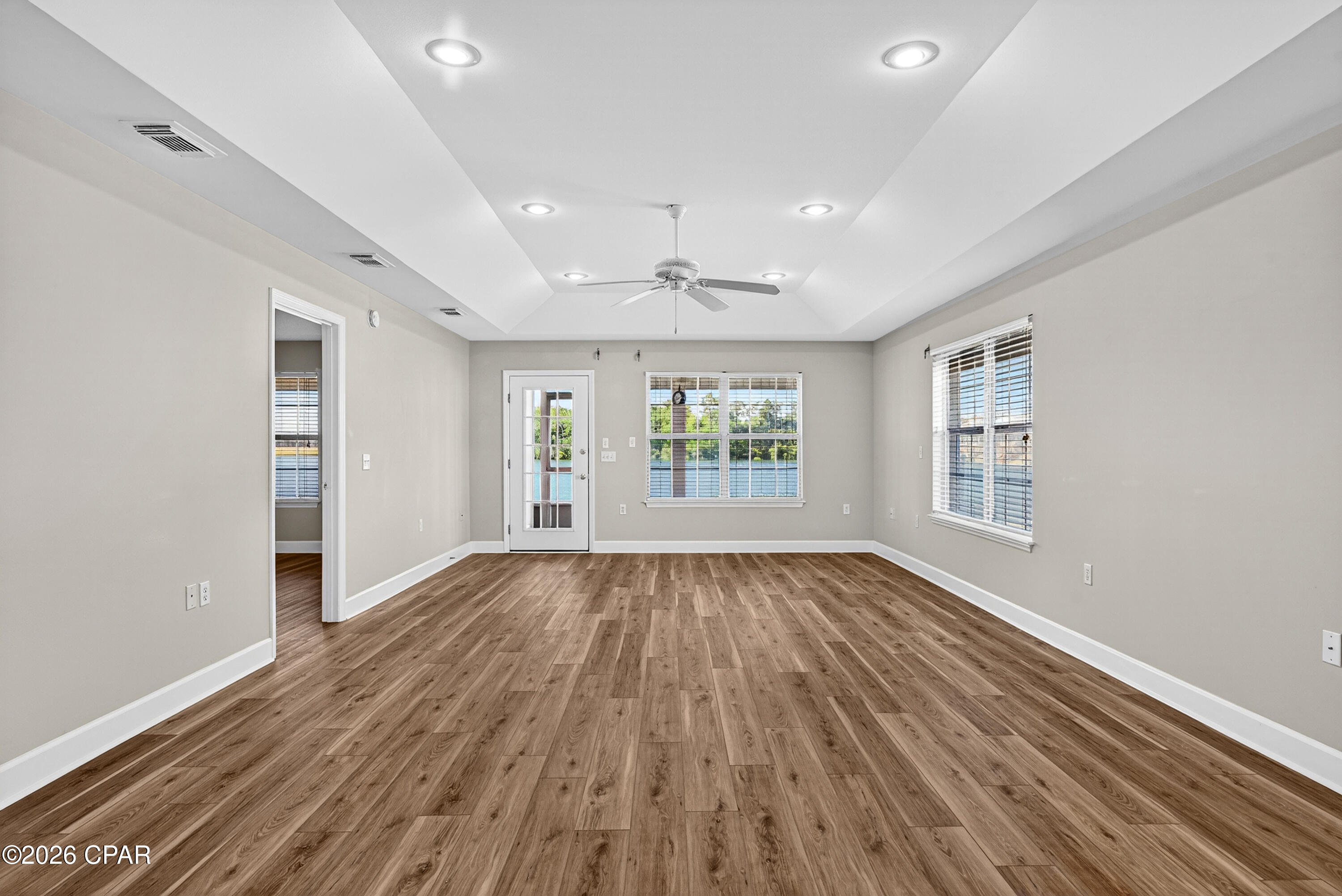 Image 11 For 114 Lakeridge Drive
