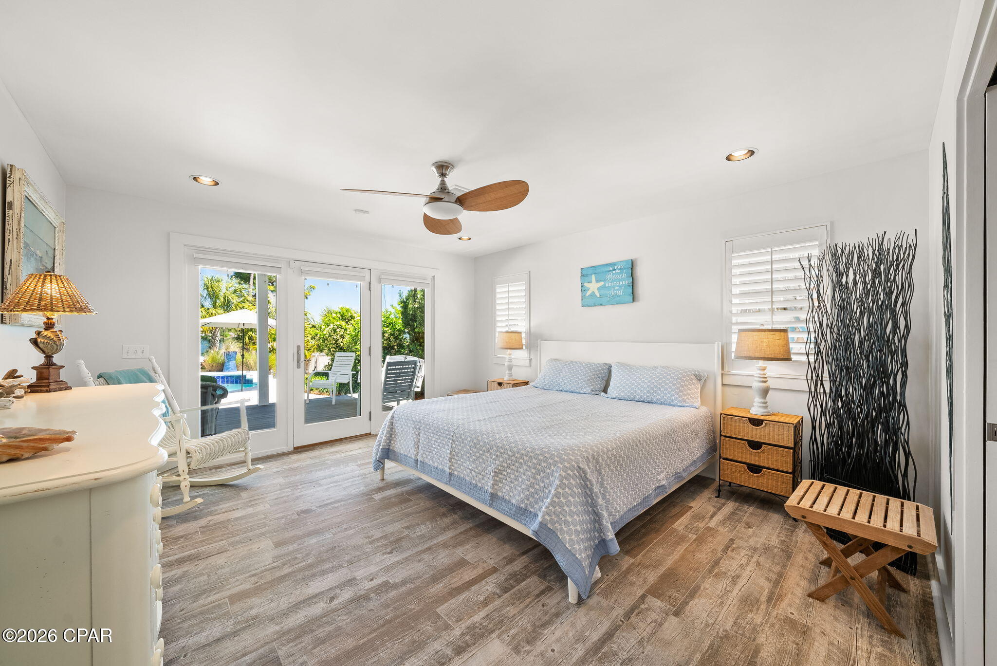 Image 12 For 5706 Lagoon Drive