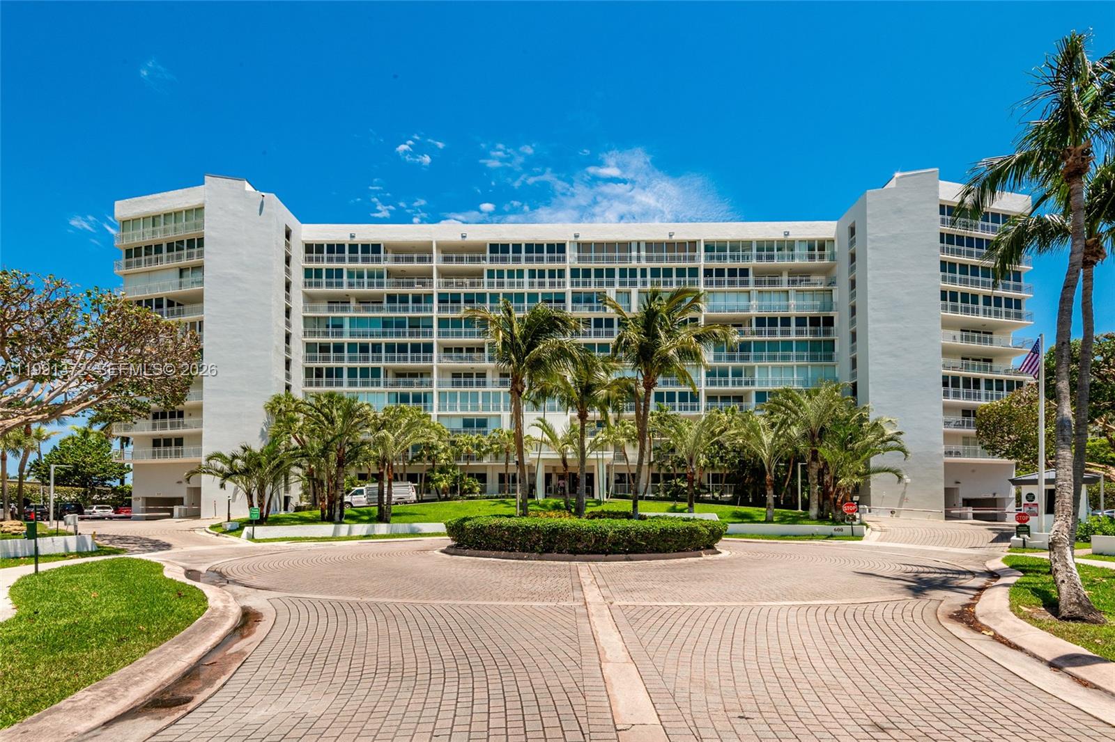 Mar-Azul Condo