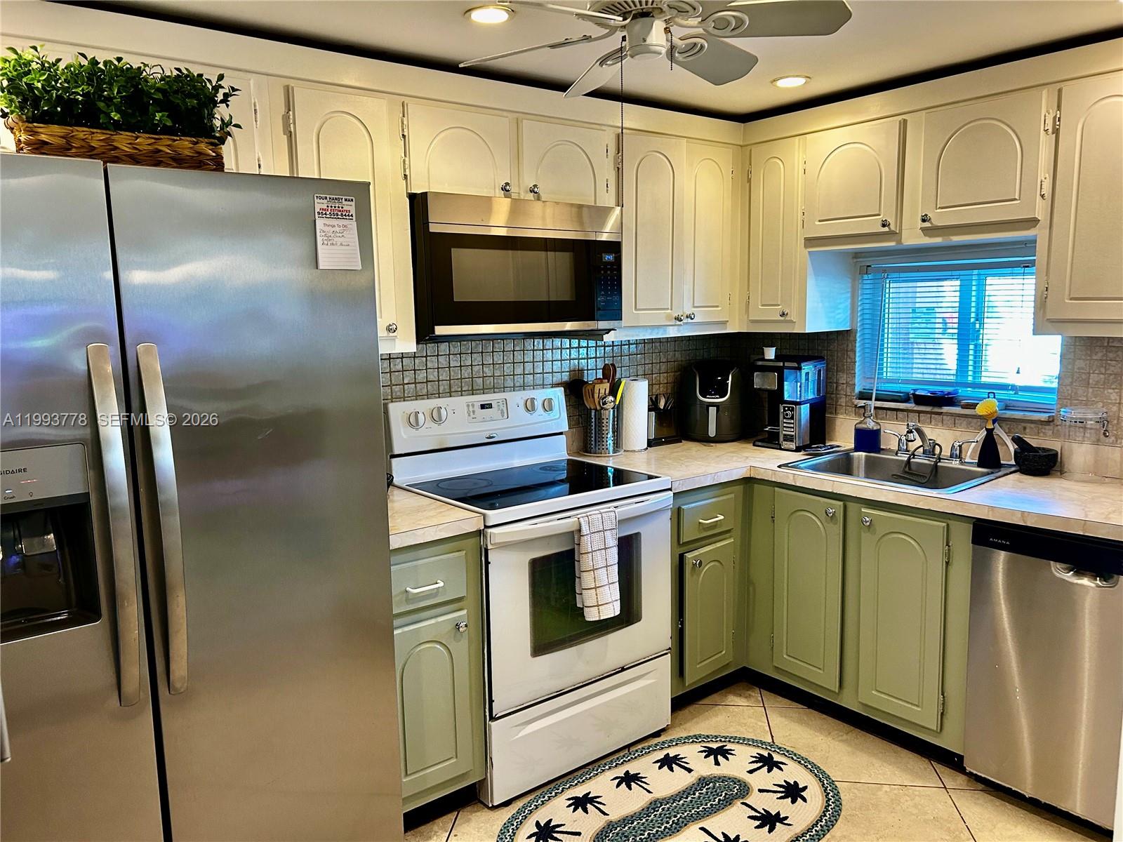 Homes for sale in Pembroke Pines, FL | 411 S Hollybrook Dr #105, Pembroke Pines, FL 33025 | MLS# A11993778