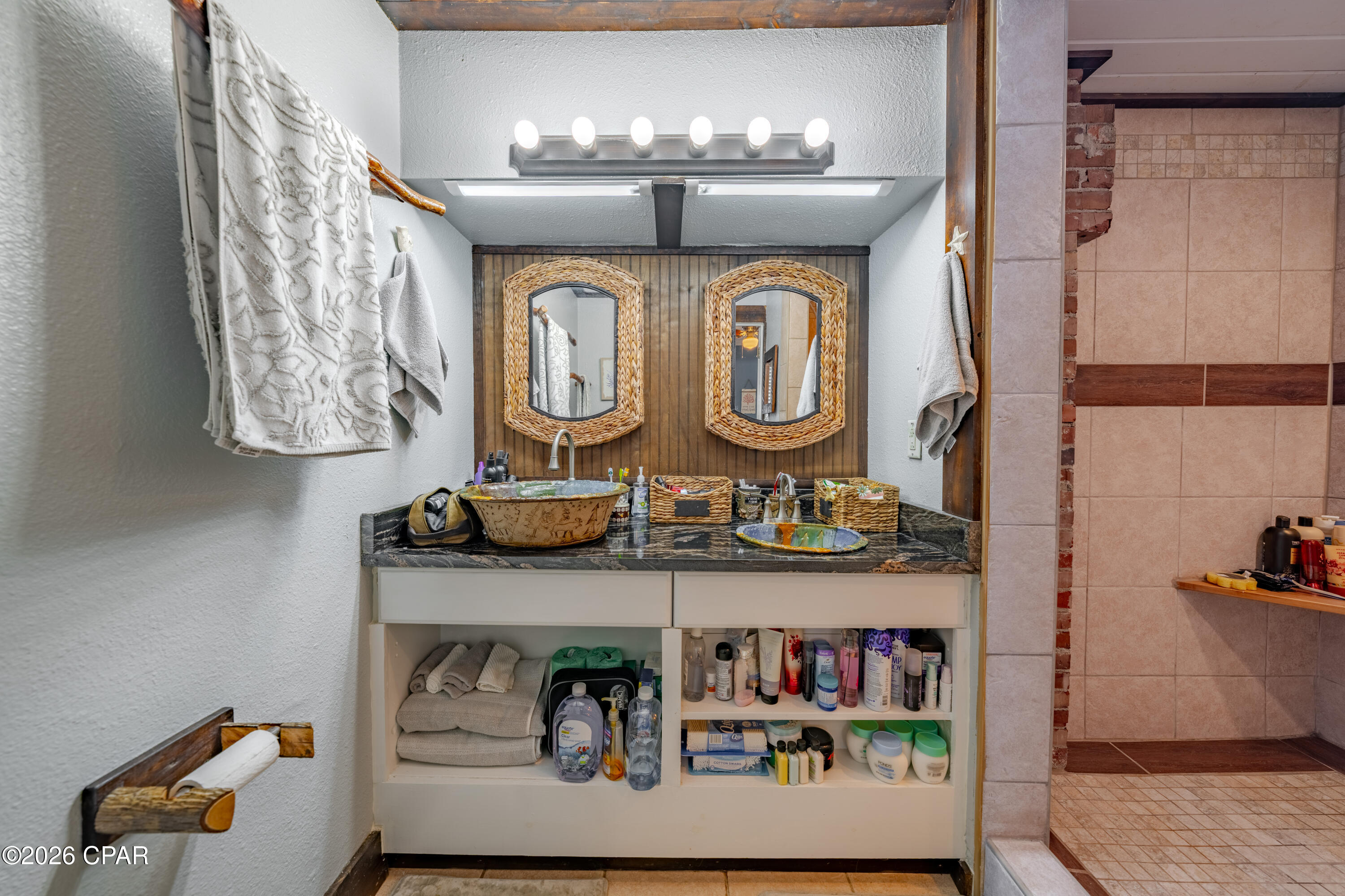 Image 12 For 208 Sixteenth Street