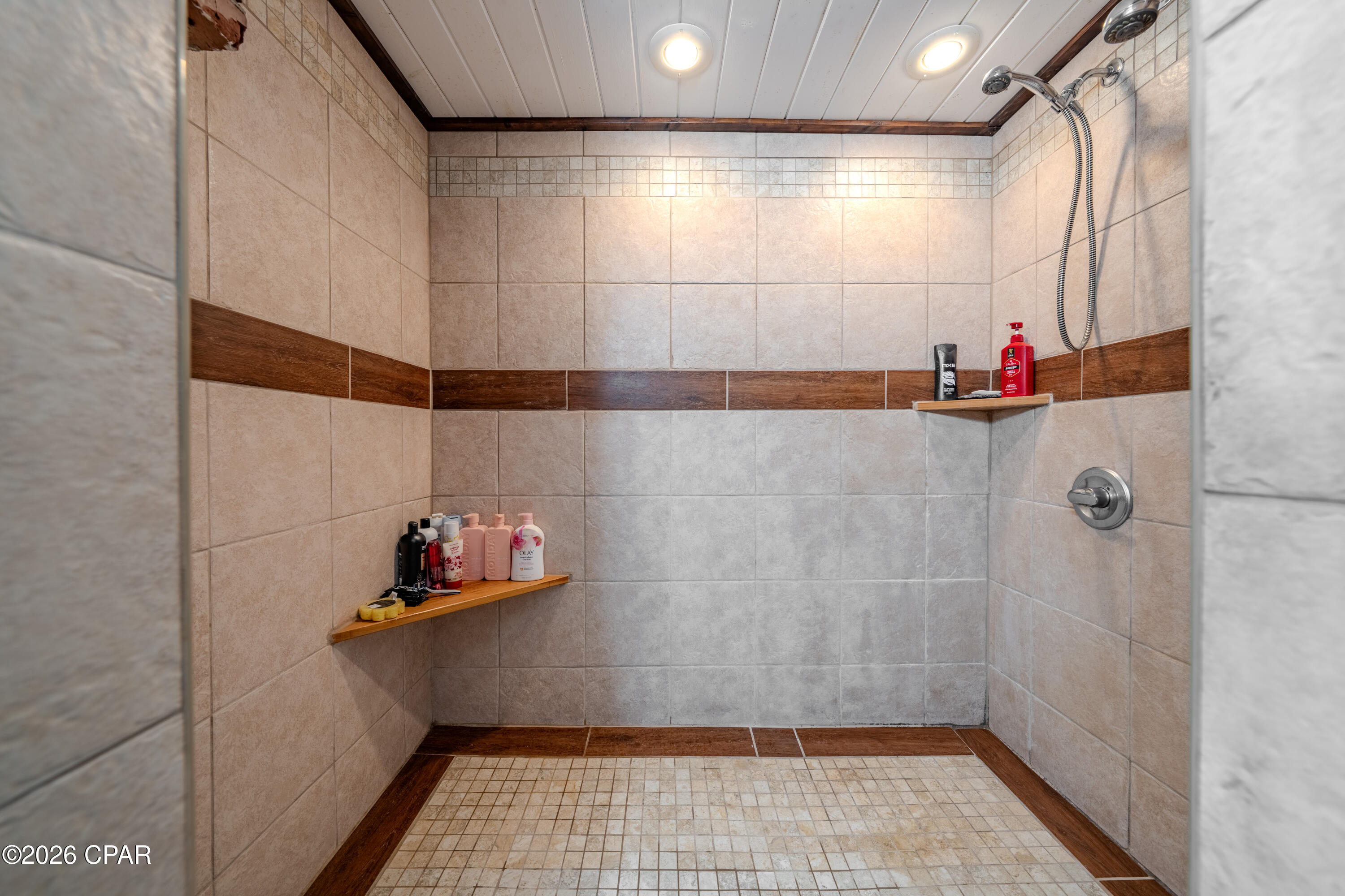 Image 13 For 208 Sixteenth Street