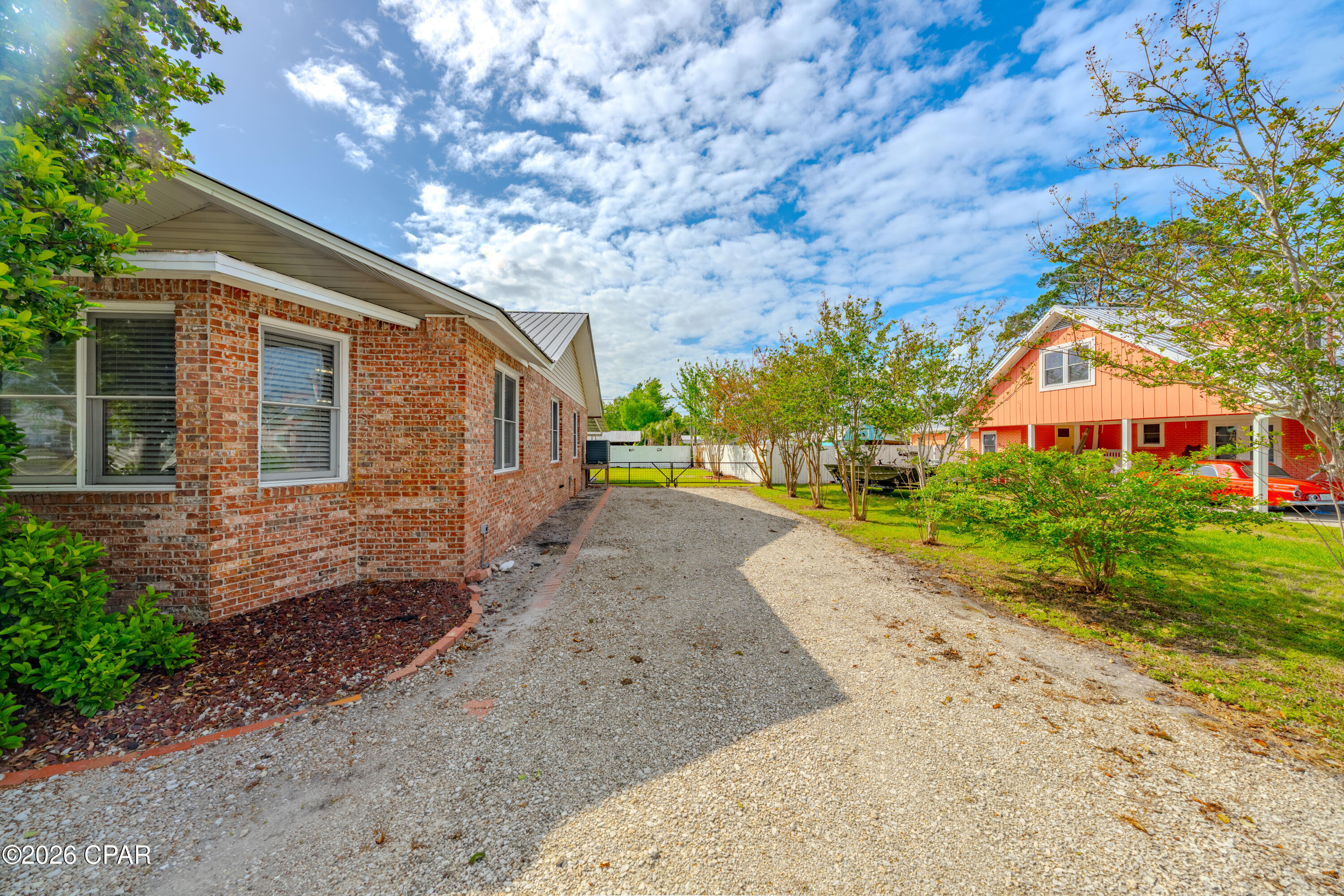 Image 29 For 208 Sixteenth Street