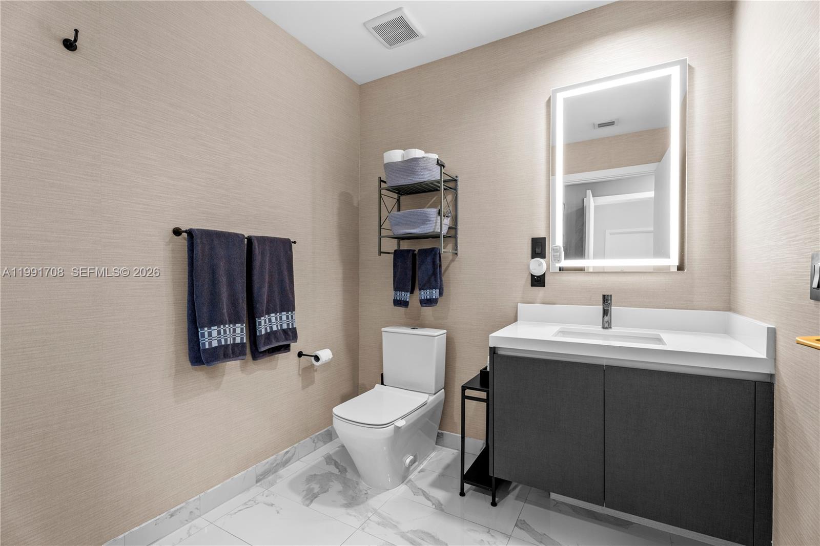 851 NE 1 Ave #4307, Miami FL 33132