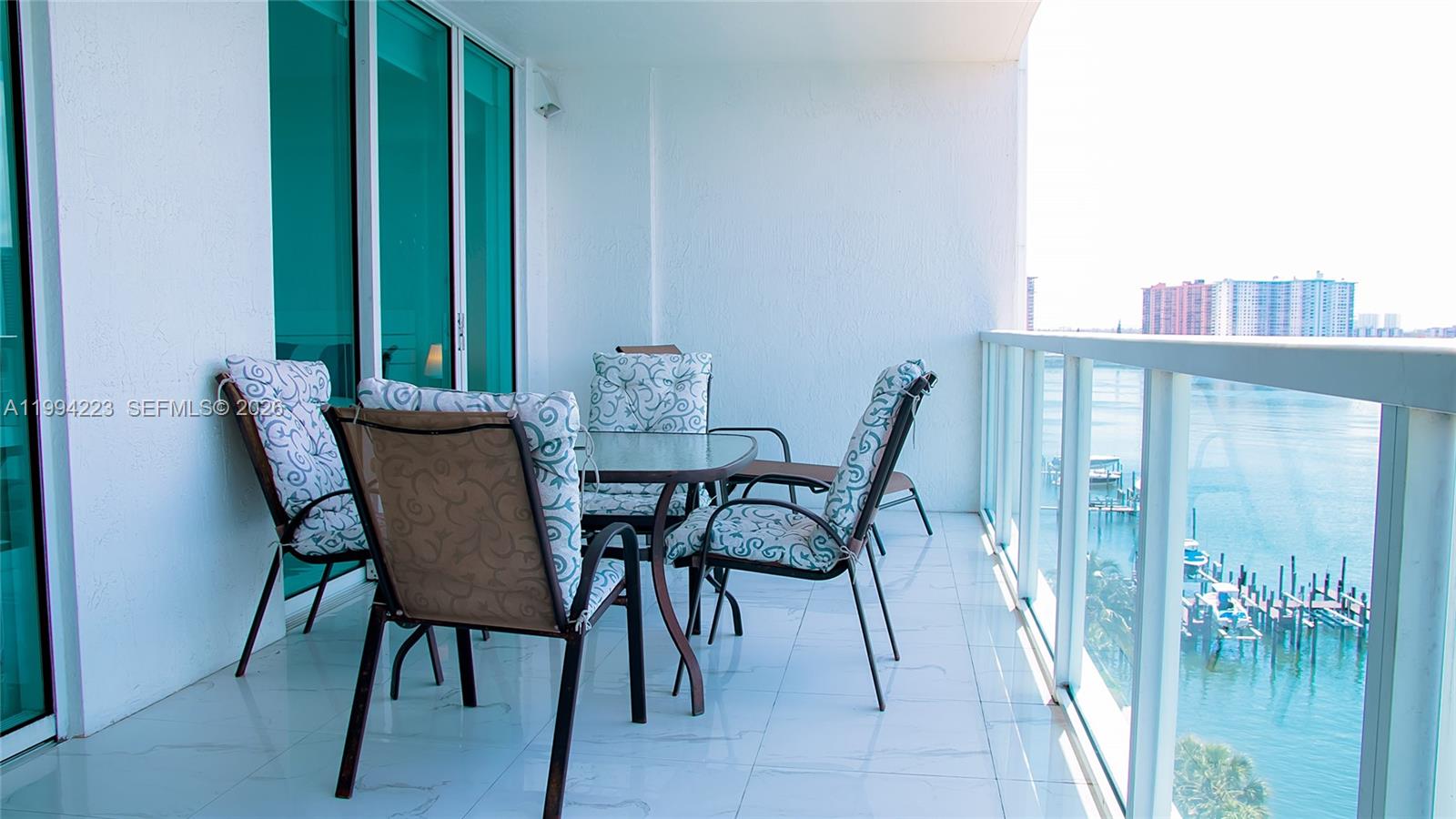 Marina Bay Club Condo Hot