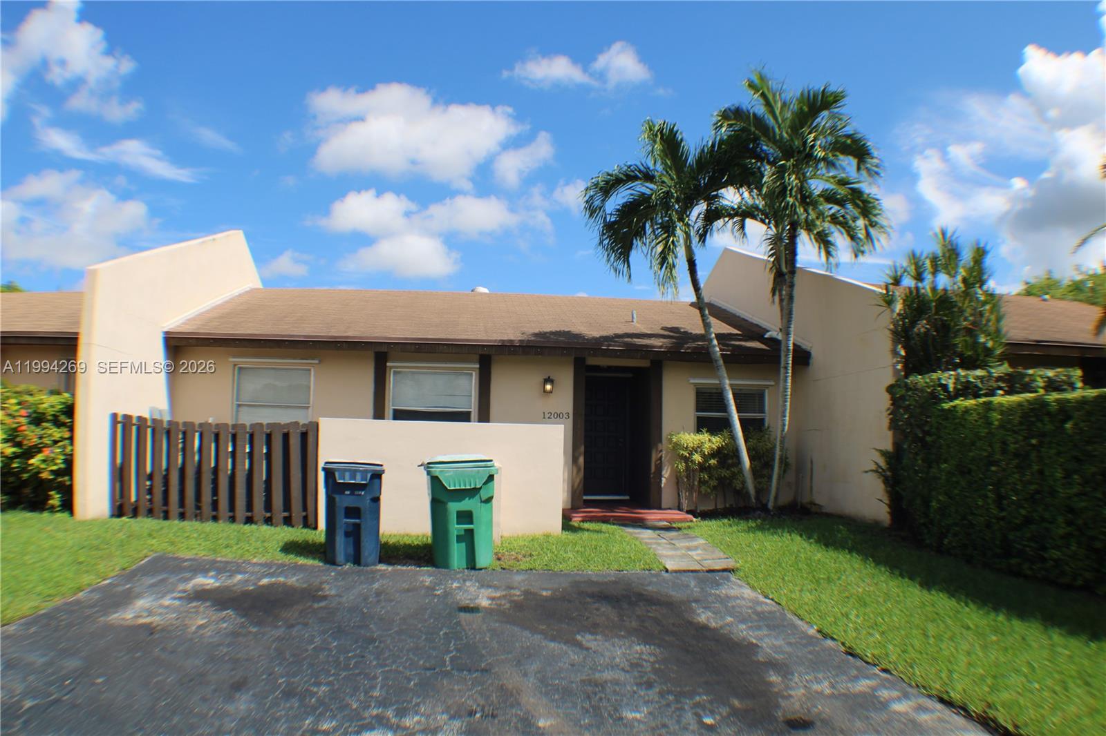 Devon-Aire Villas Sec 3
