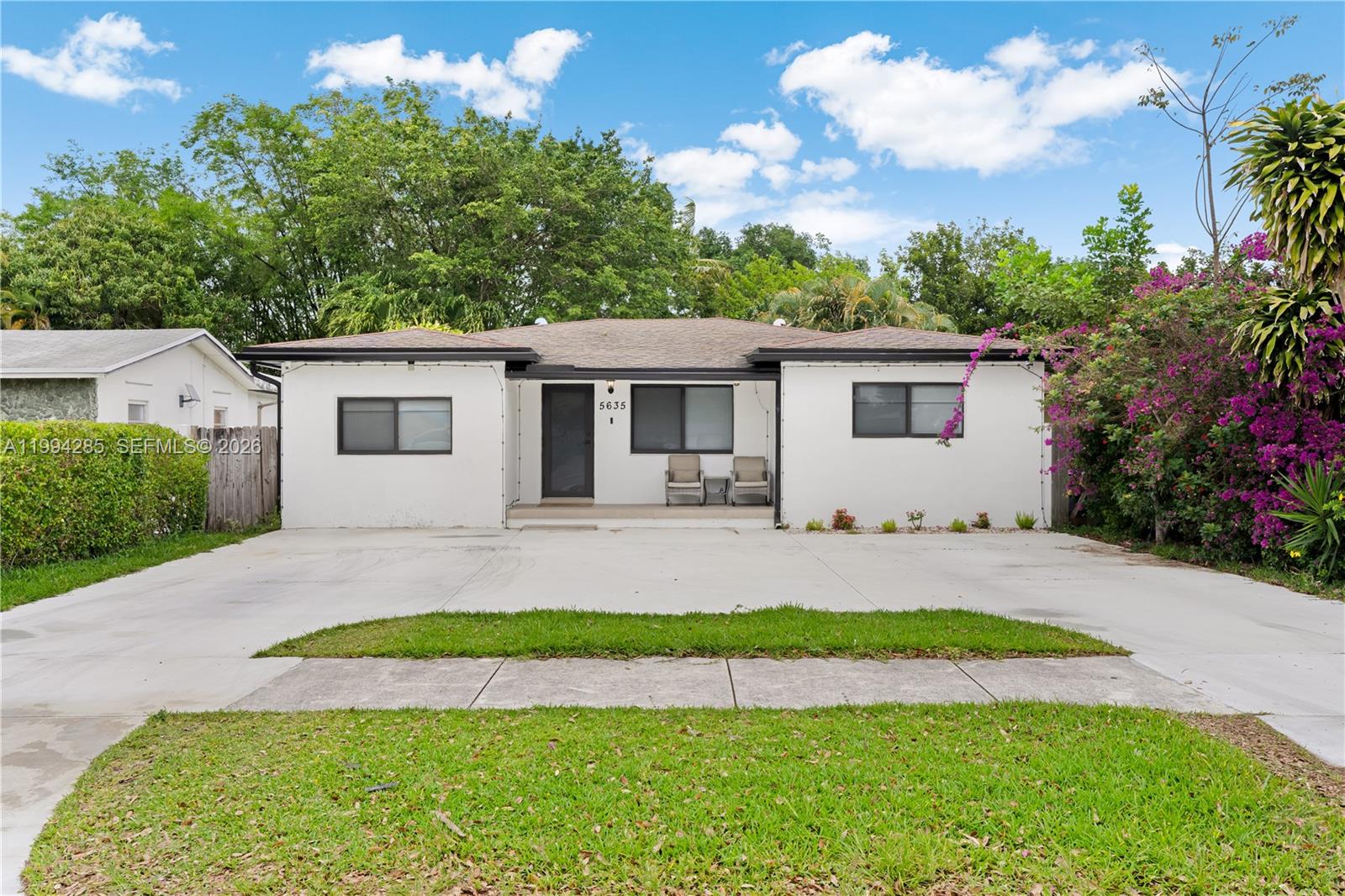 Hollywood Beach Gardens