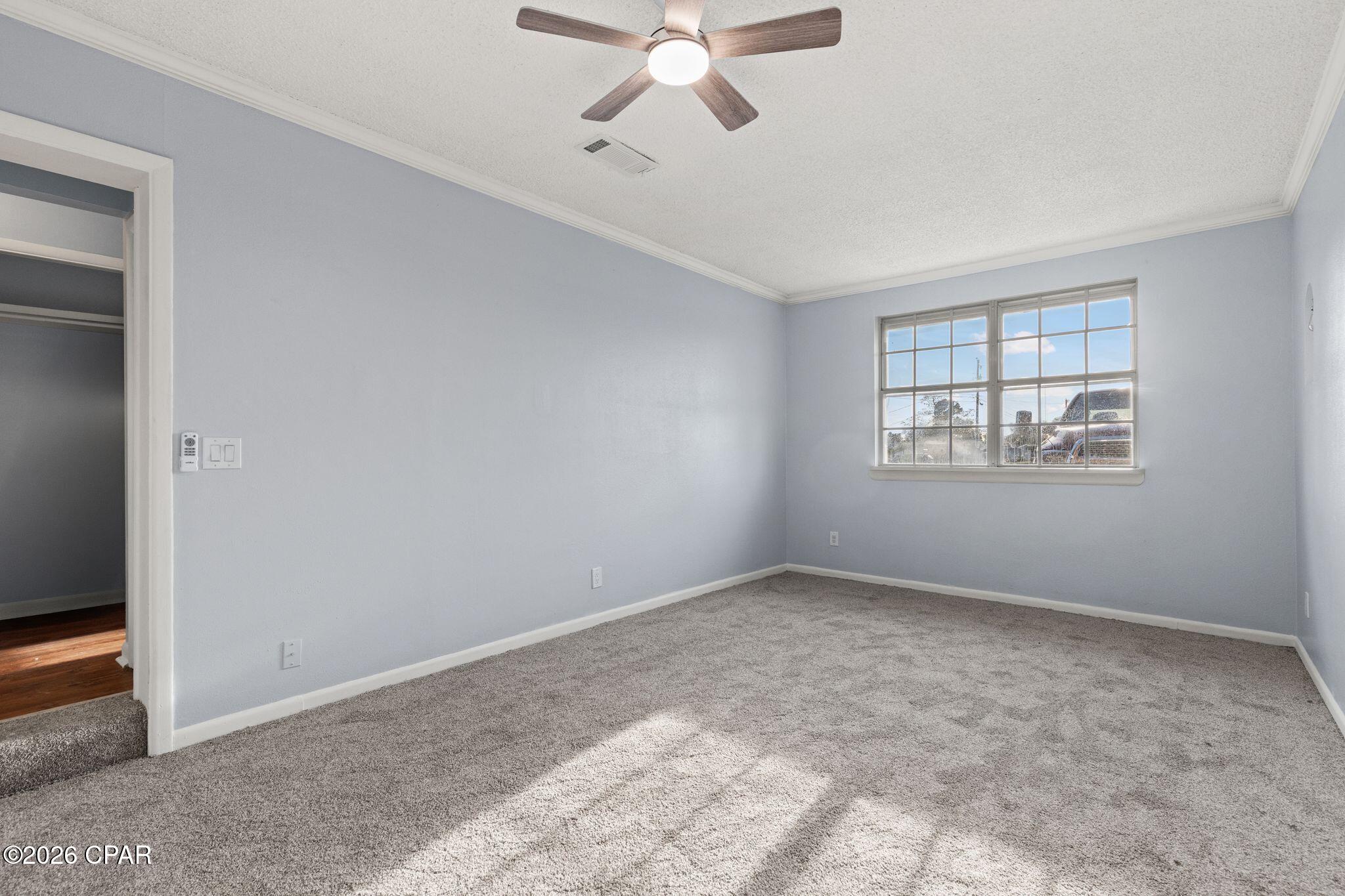 Listing photo id 21 for 106 Moody Drive
