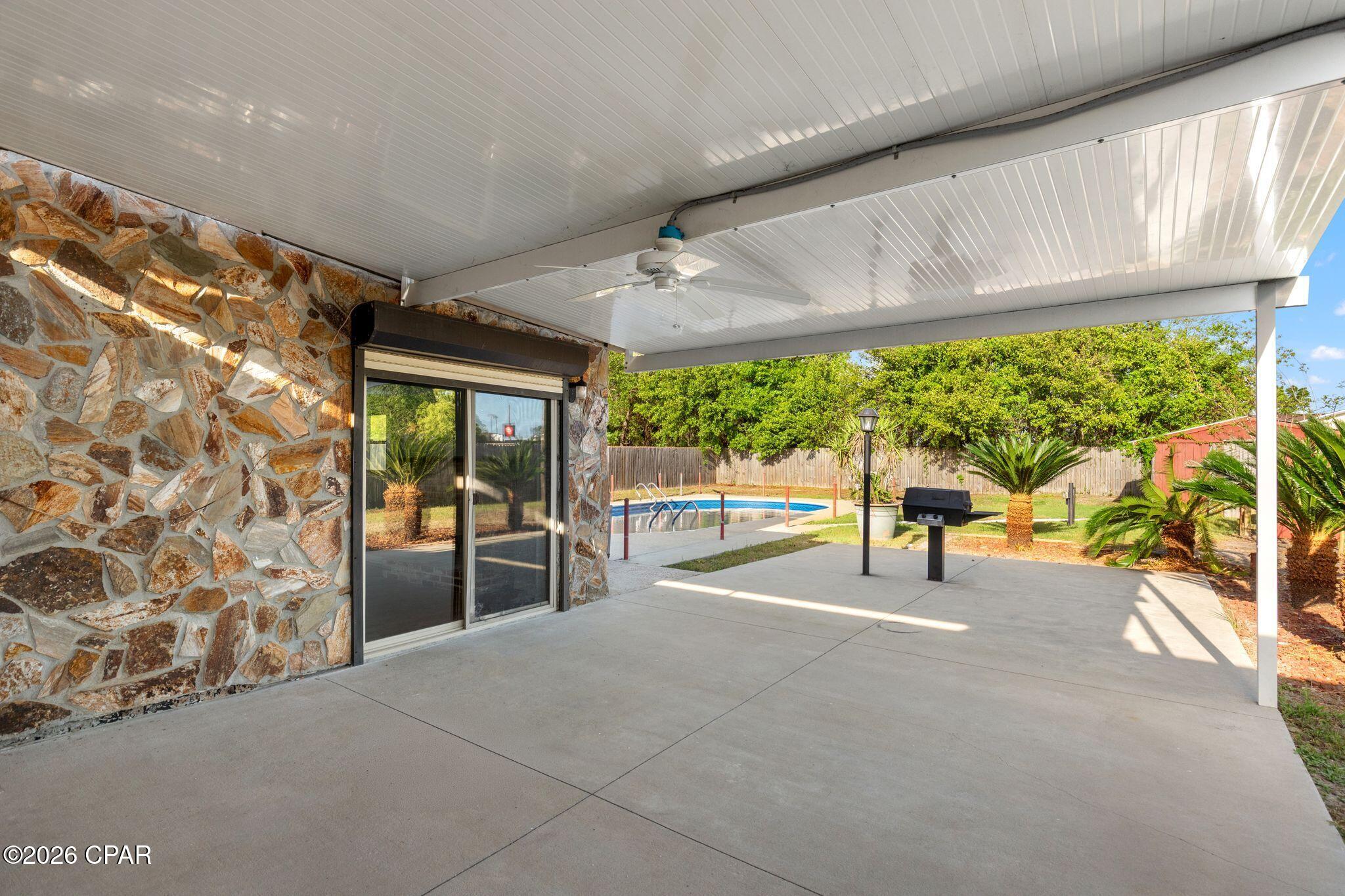 Listing photo id 26 for 106 Moody Drive